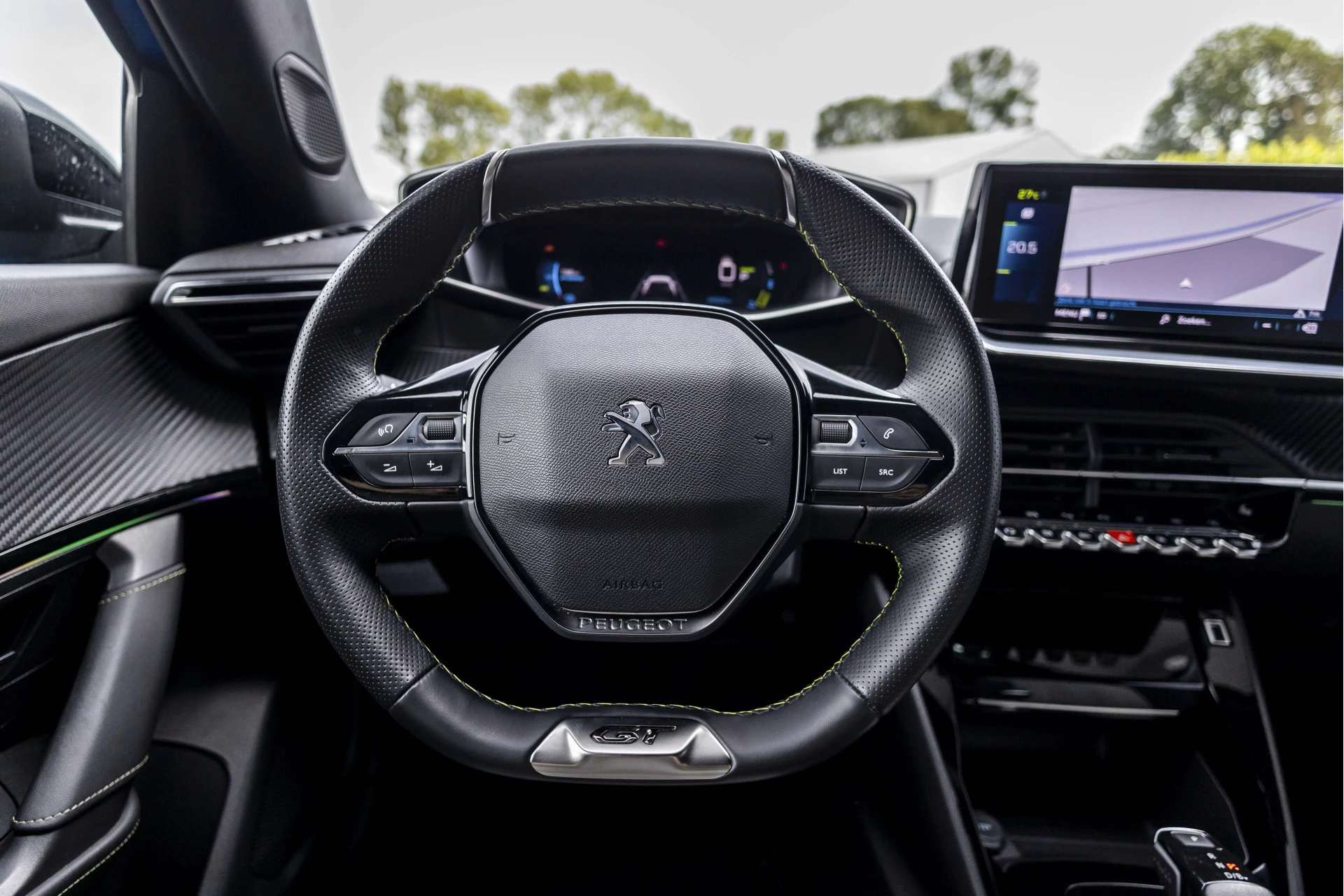 Hoofdafbeelding Peugeot e-2008