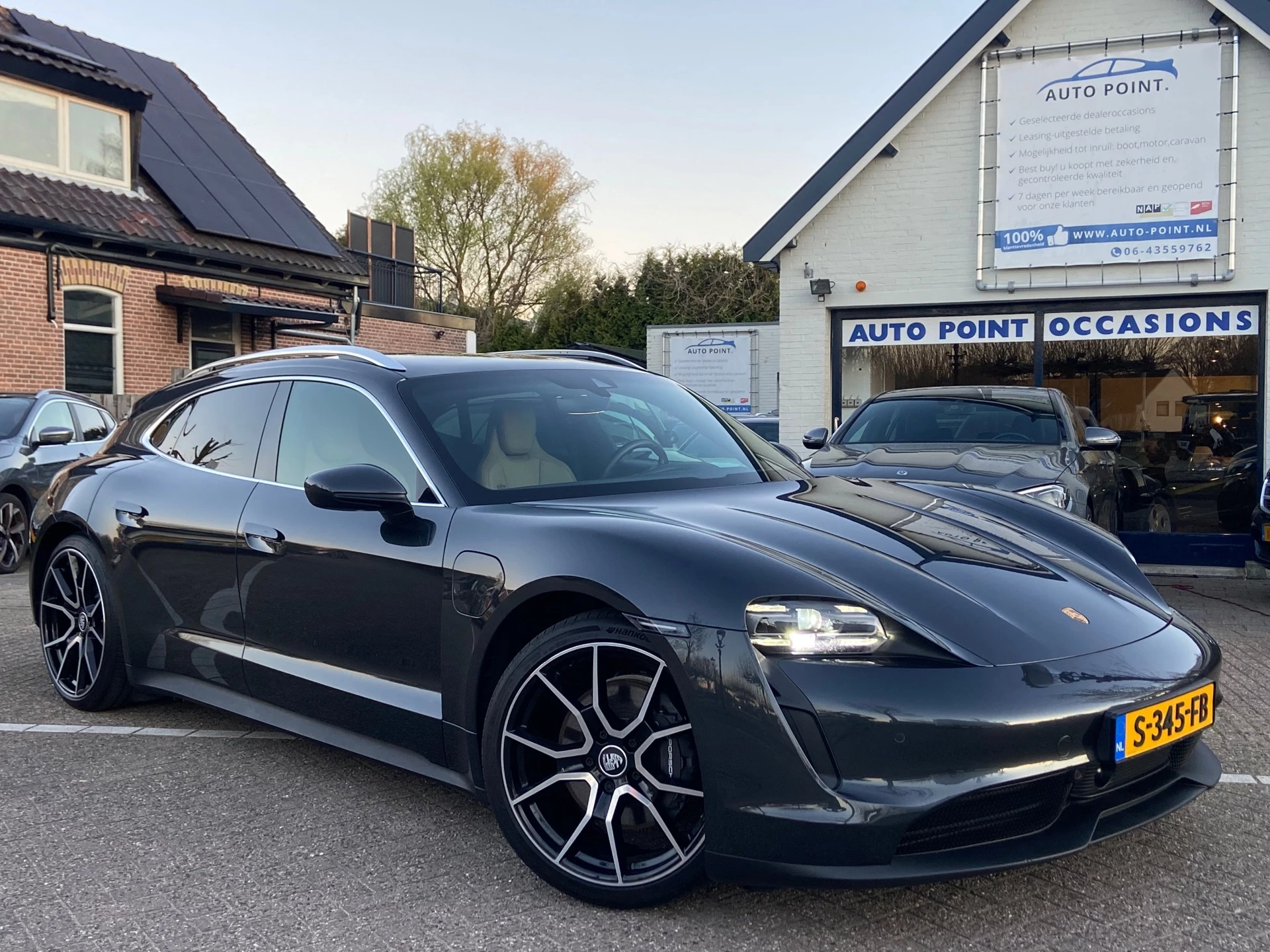 Hoofdafbeelding Porsche Taycan