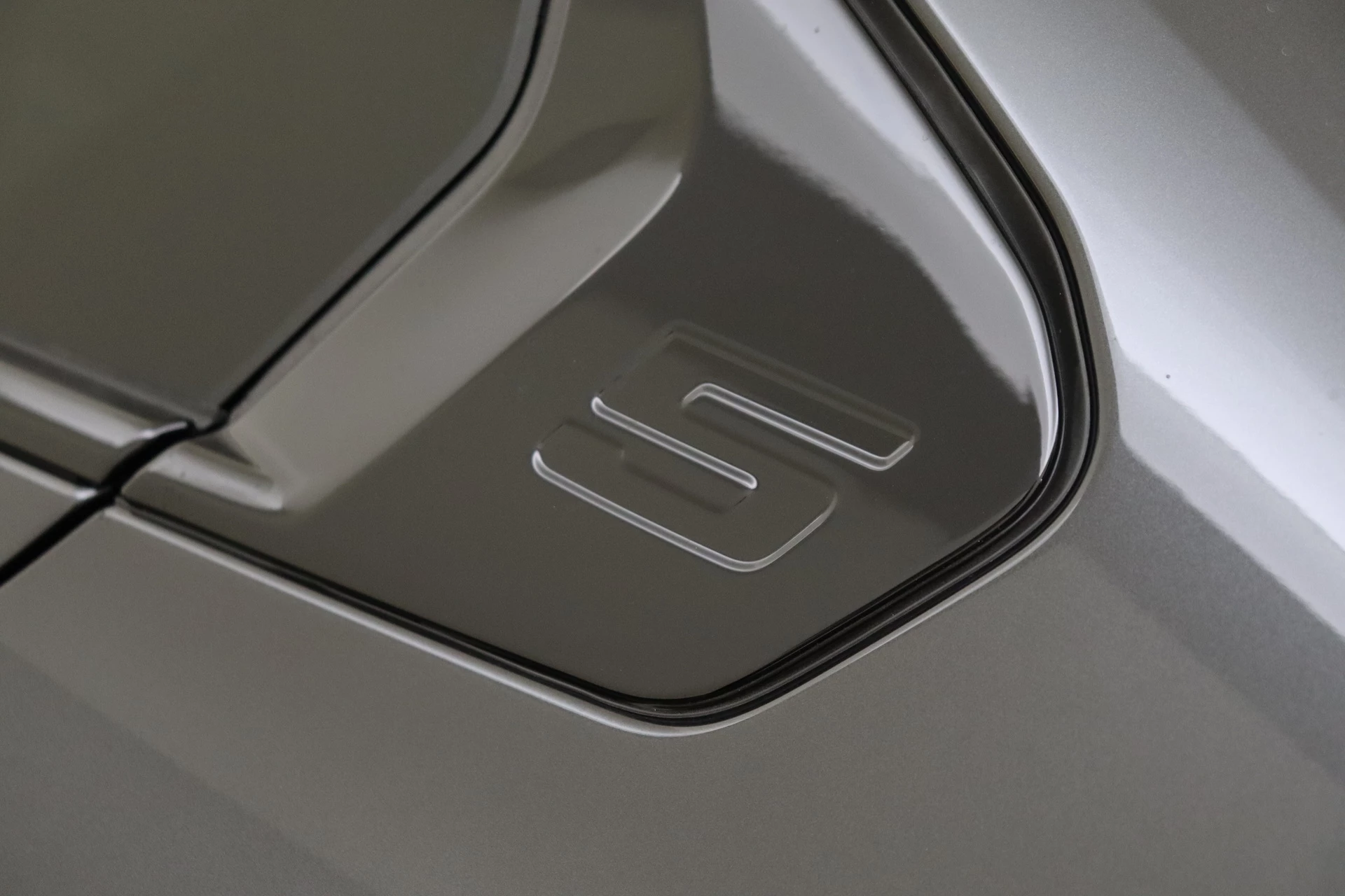Hoofdafbeelding BMW i5