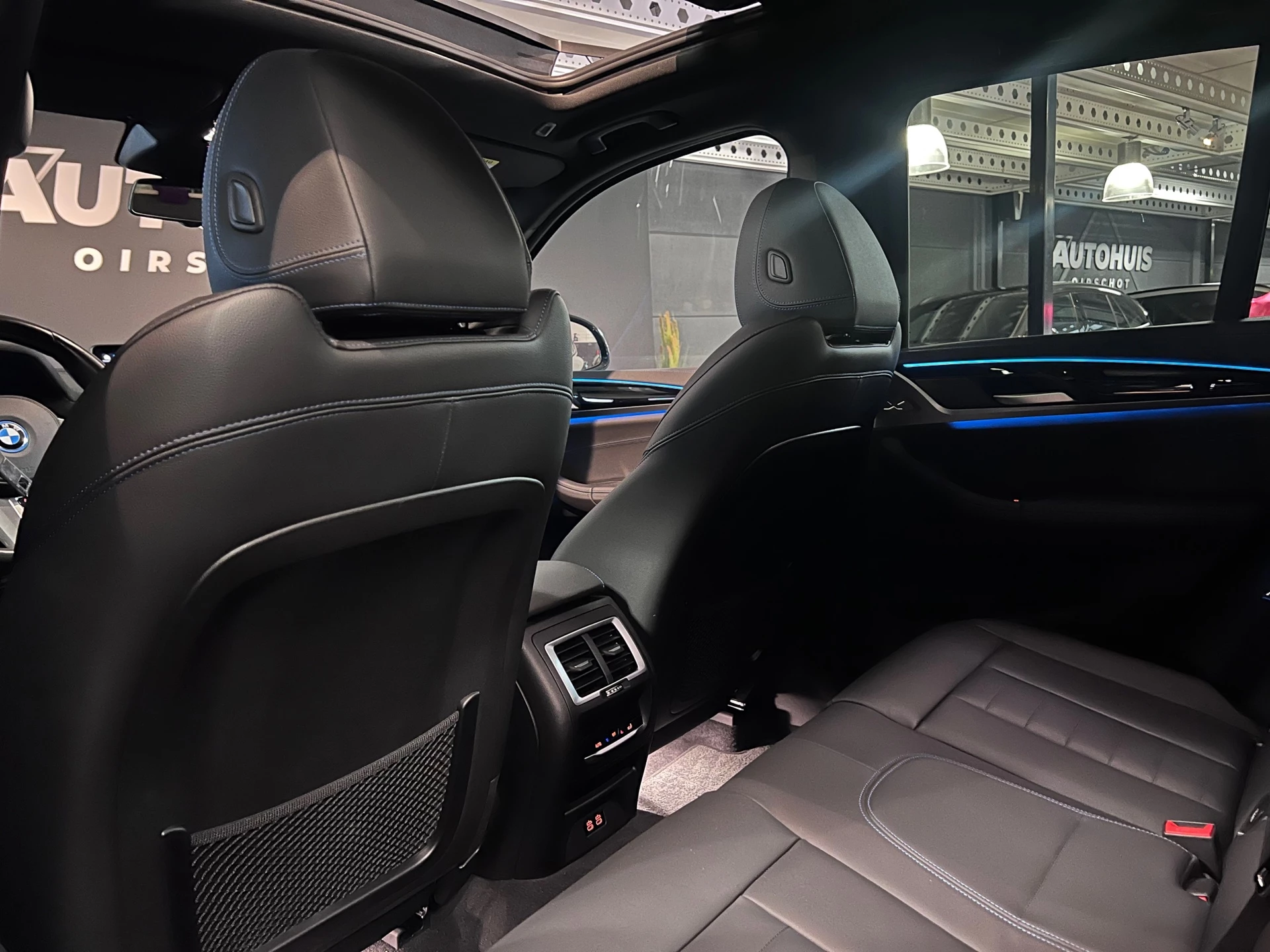 Hoofdafbeelding BMW iX3