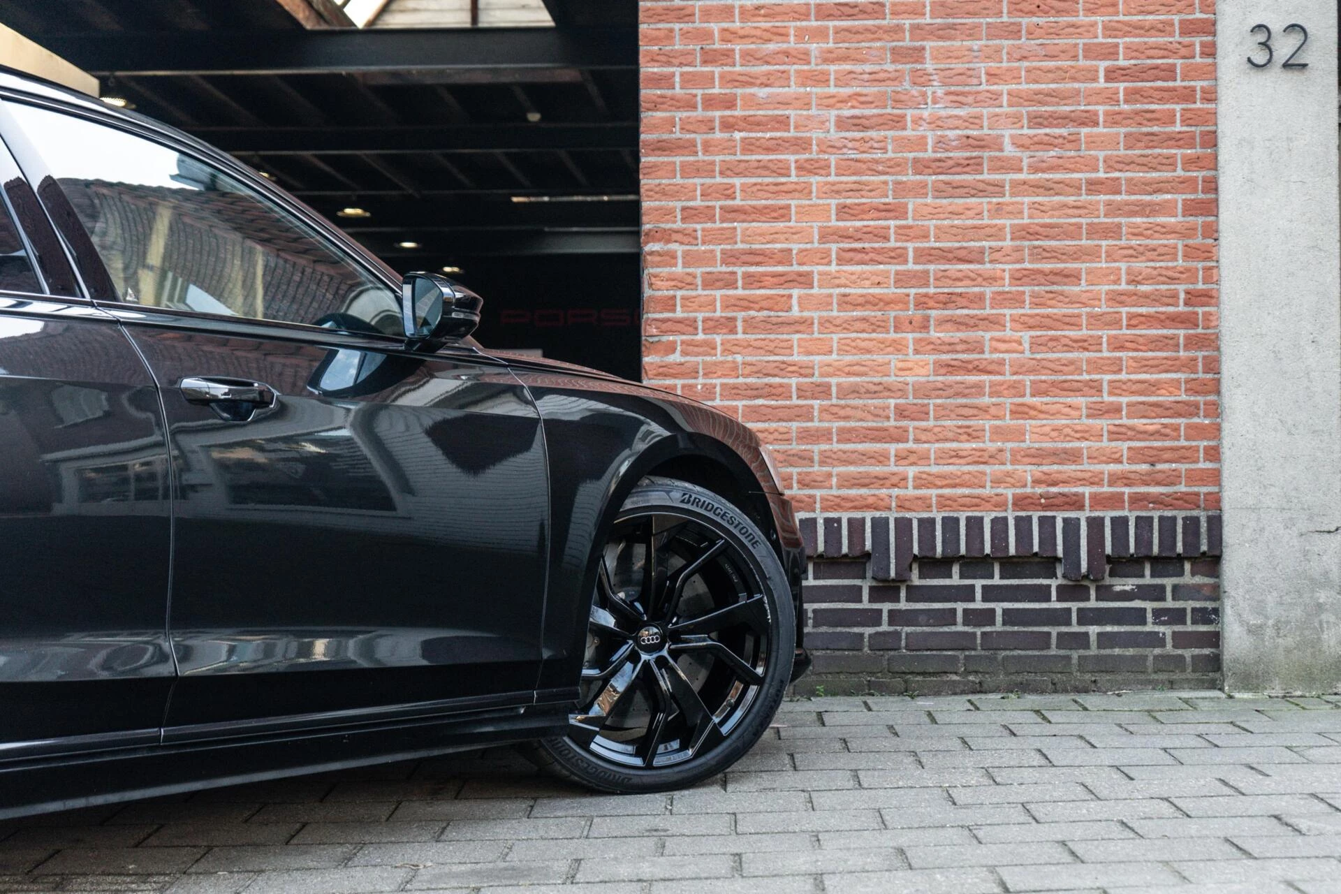 Hoofdafbeelding Audi S8