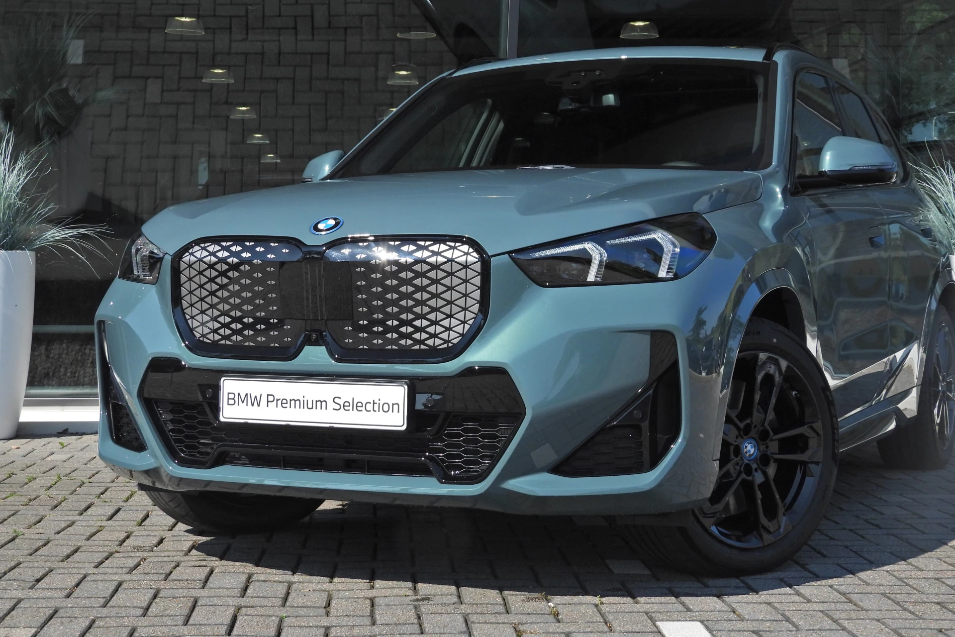 Hoofdafbeelding BMW iX1