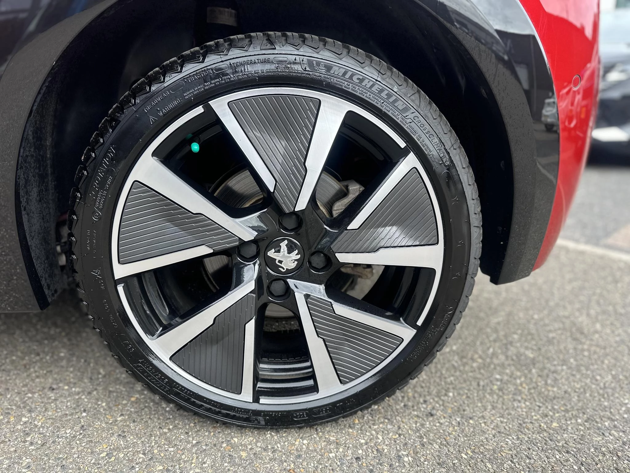 Hoofdafbeelding Peugeot e-208