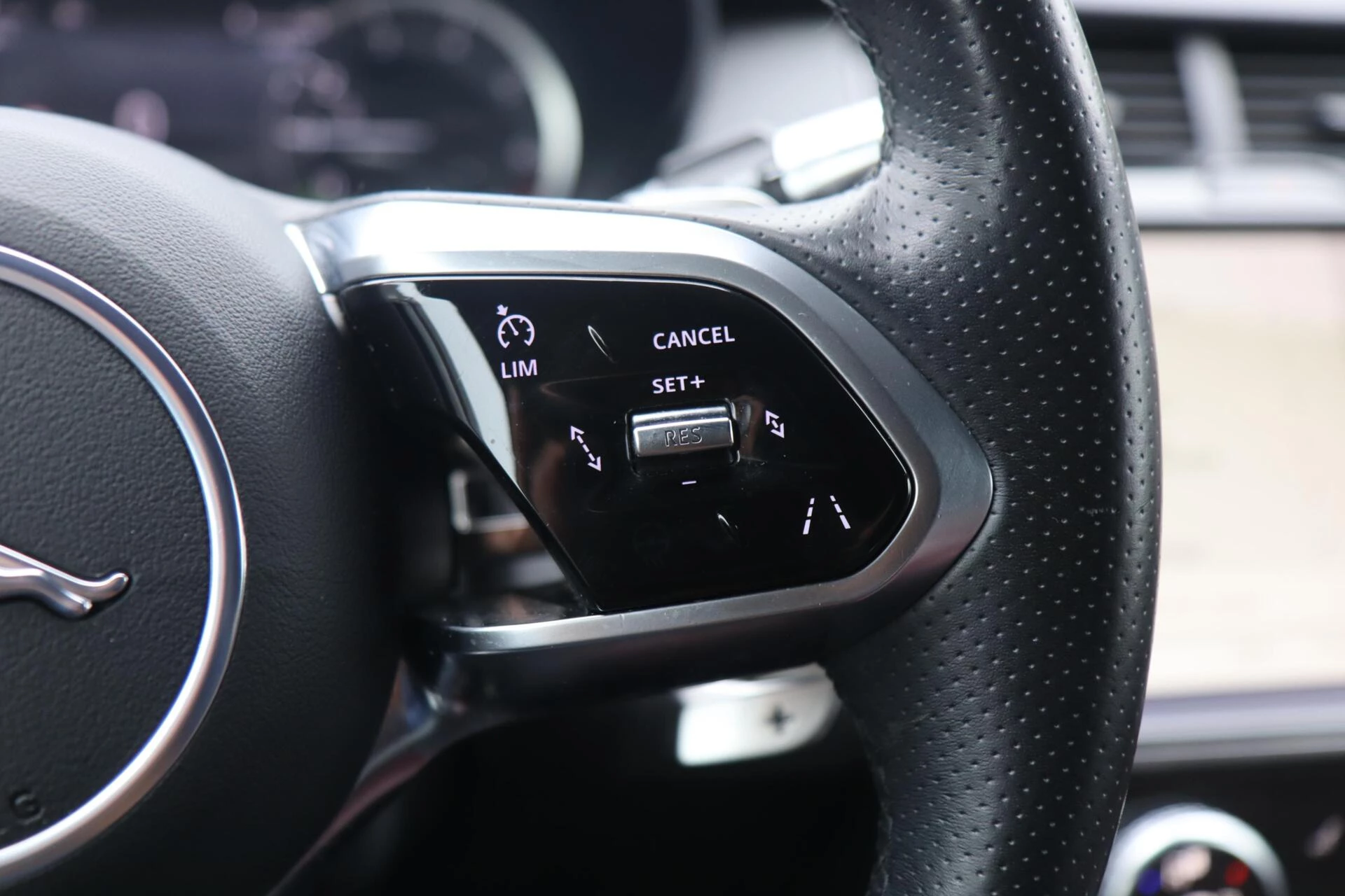 Hoofdafbeelding Jaguar E-PACE