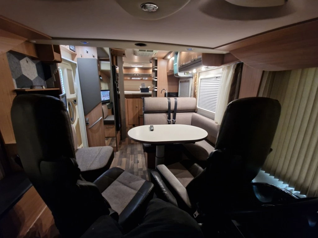 Hoofdafbeelding Knaus Camper