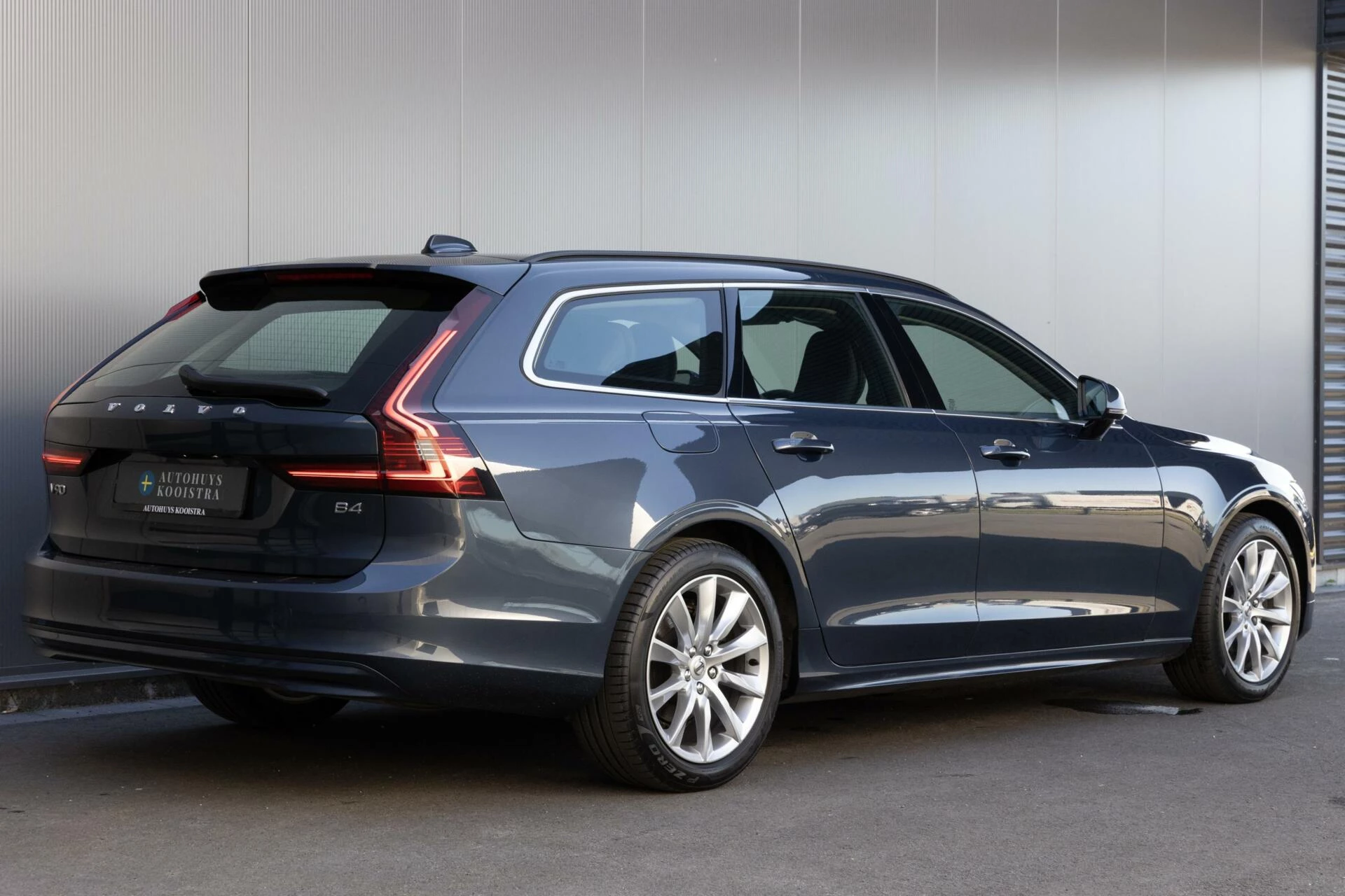 Hoofdafbeelding Volvo V90