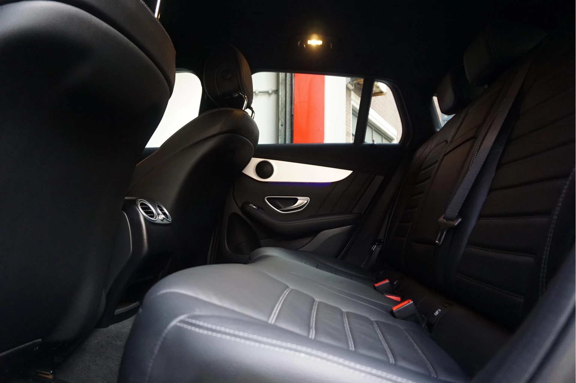 Hoofdafbeelding Mercedes-Benz EQC