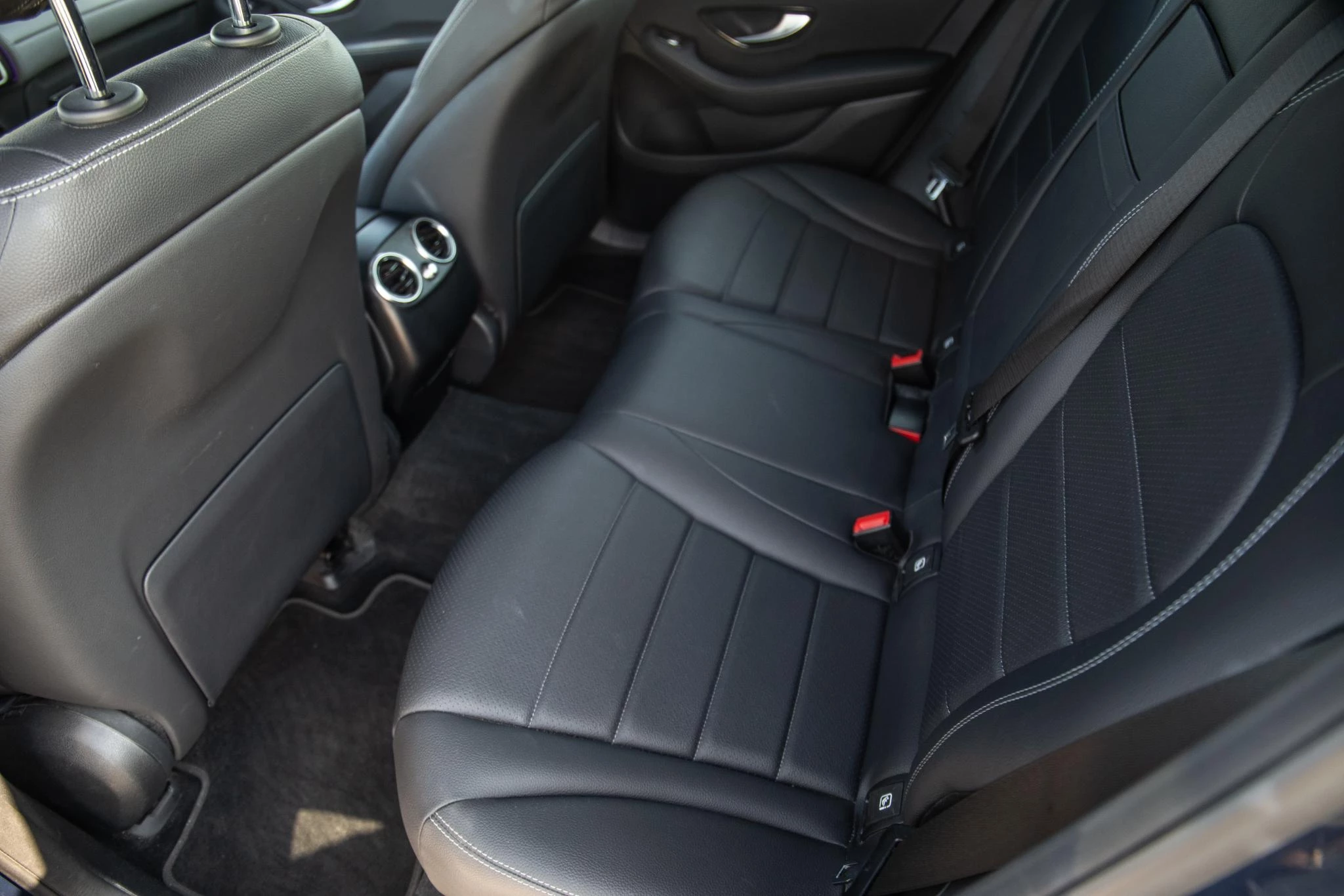 Hoofdafbeelding Mercedes-Benz EQC