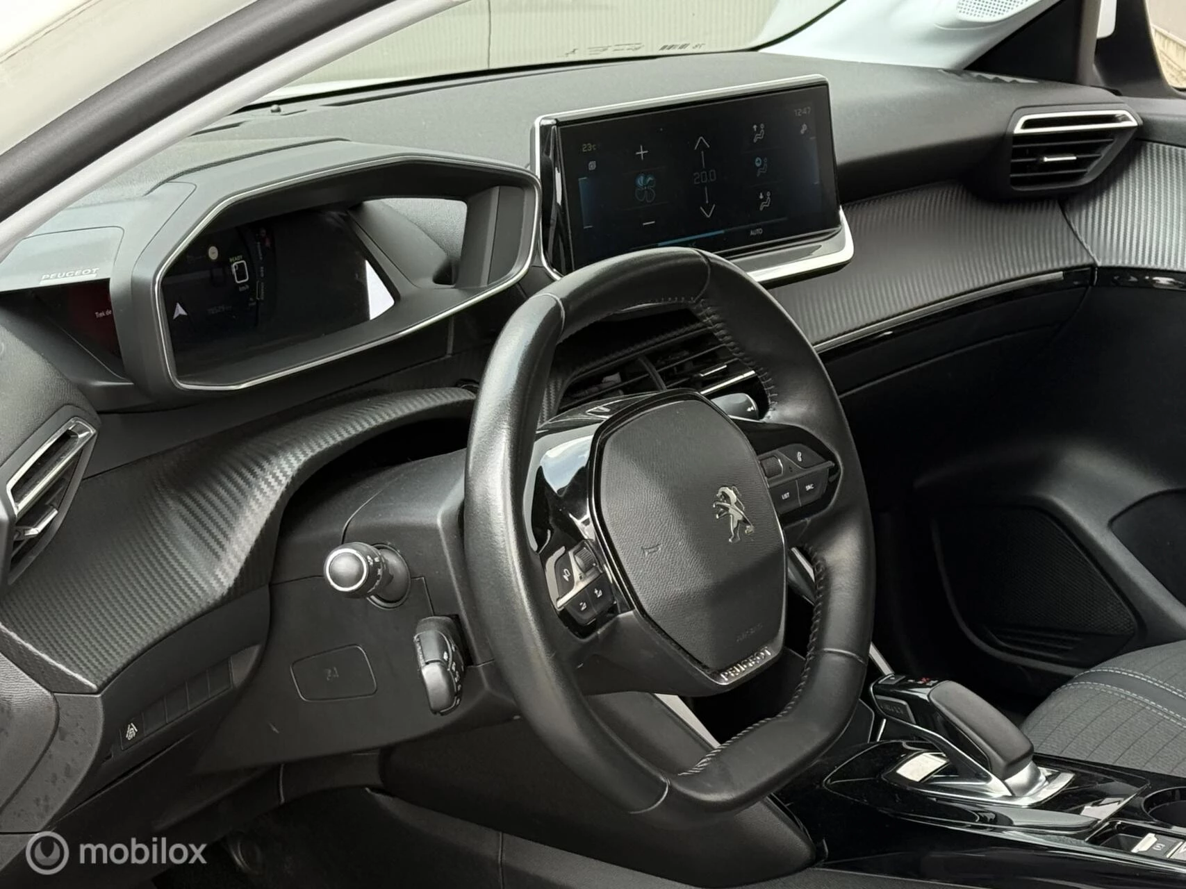 Hoofdafbeelding Peugeot e-208