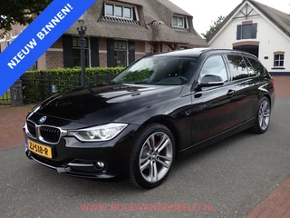 BMW 3 Serie Touring 318D SPORTLINE PANODAK/SPORTLEER/CAMERA/TREKHAAK