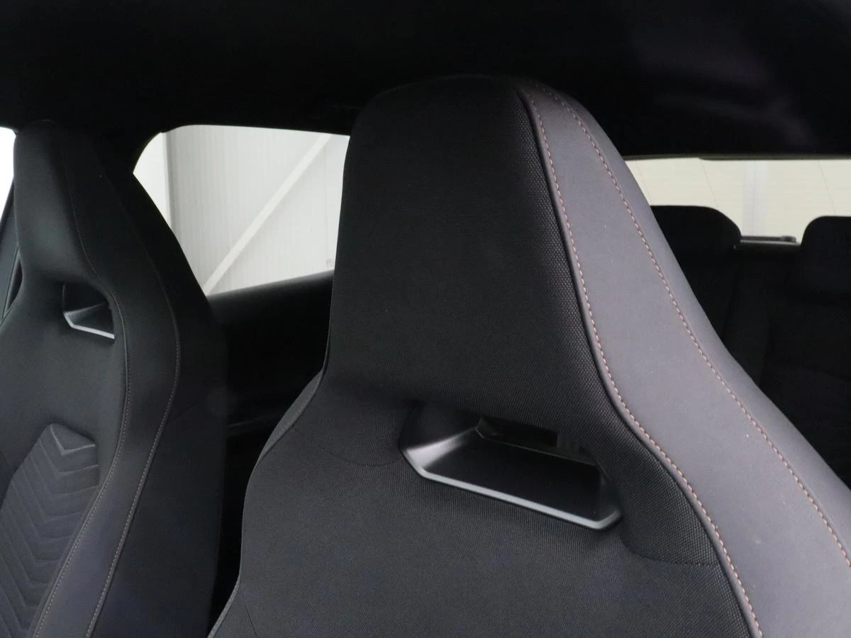 Hoofdafbeelding CUPRA Born