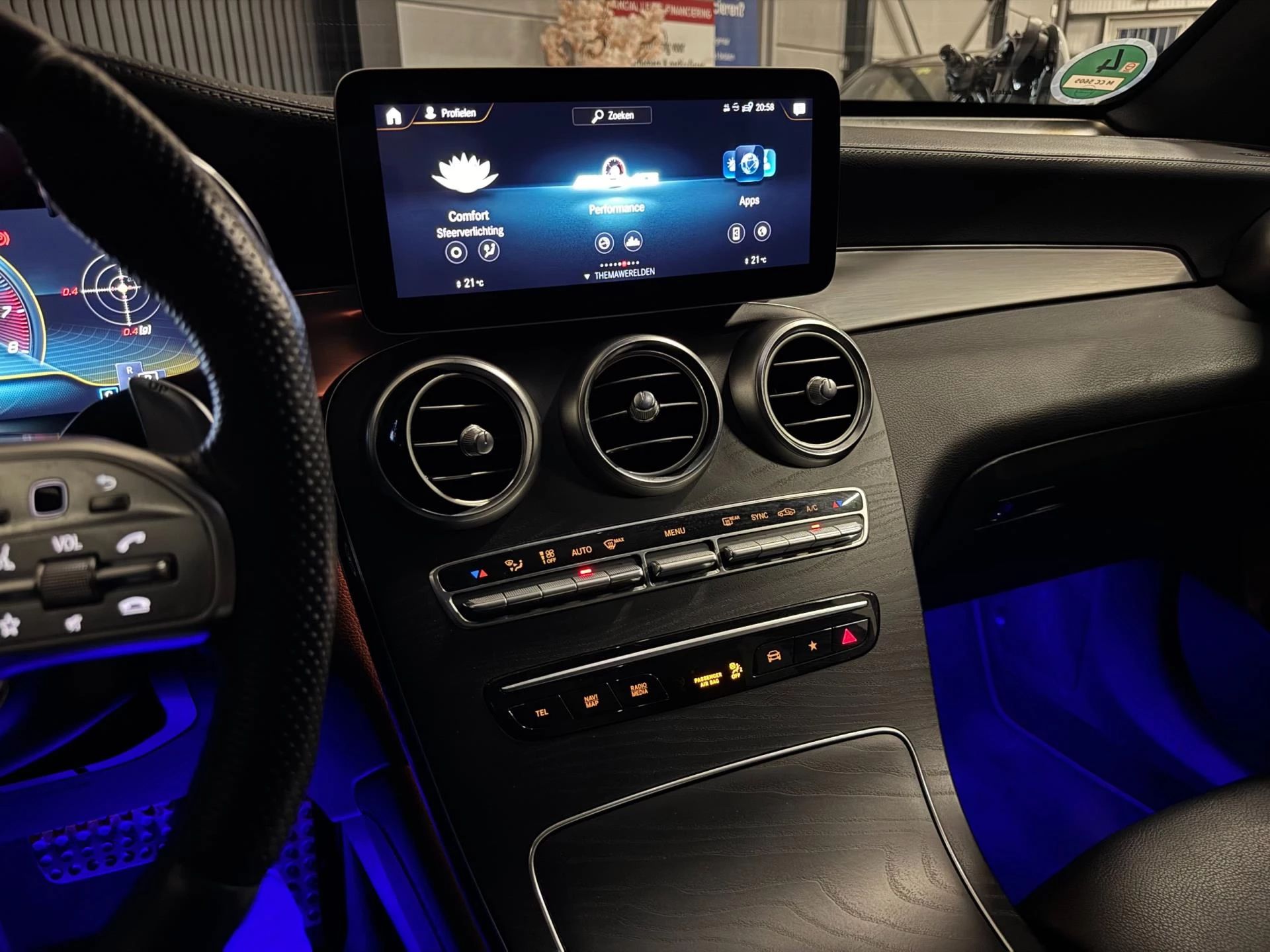 Hoofdafbeelding Mercedes-Benz GLC