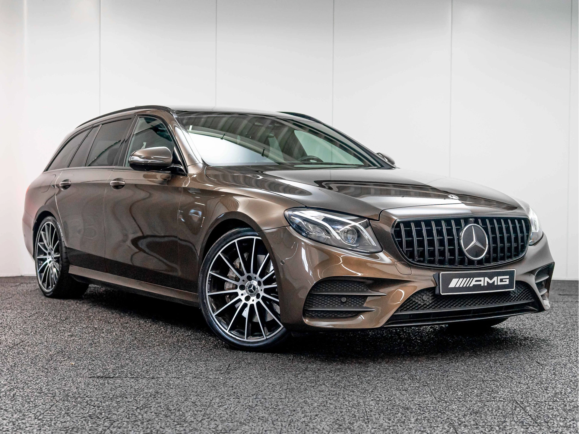 Hoofdafbeelding Mercedes-Benz E-Klasse