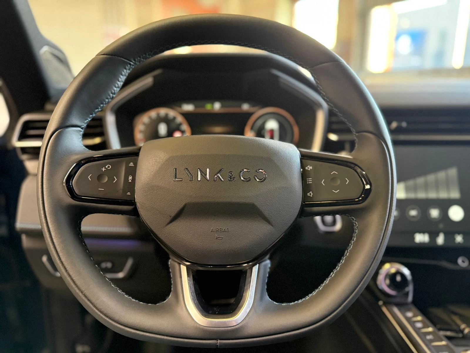 Hoofdafbeelding Lynk & Co 01