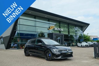 Volkswagen Golf R 2.0 TSI 320pk 8R 4Motion Performance Akrapovic Panoramadak Black edition IQ light DCC Camera