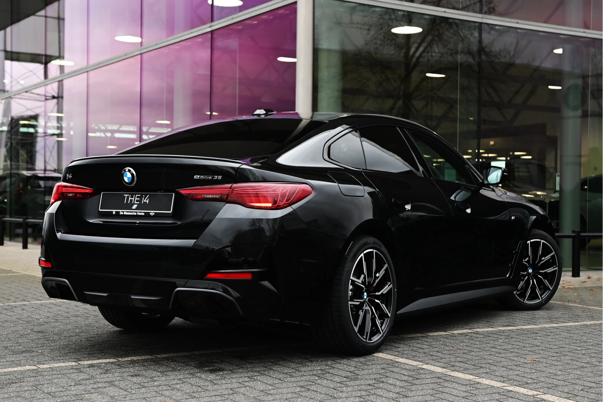 Hoofdafbeelding BMW i4