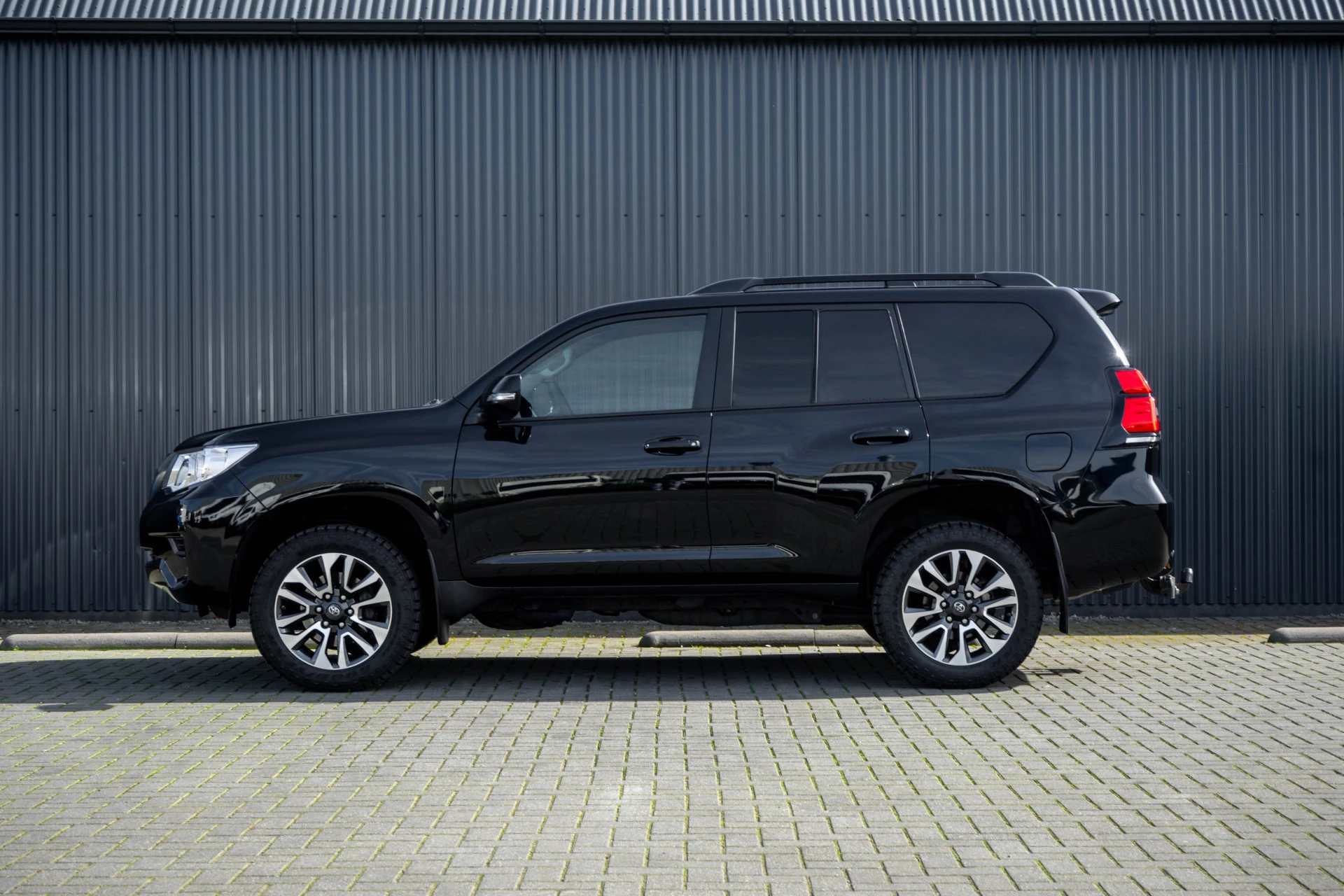 Hoofdafbeelding Toyota Land Cruiser