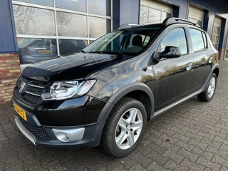 Hoofdafbeelding Dacia Sandero Stepway Dacia Sandero Stepway 0.9 TCE Lauréate, Trekhaak, Navigatie, 1e Eigenaar auto. Parkeerhulp, ALL IN PRIJS!