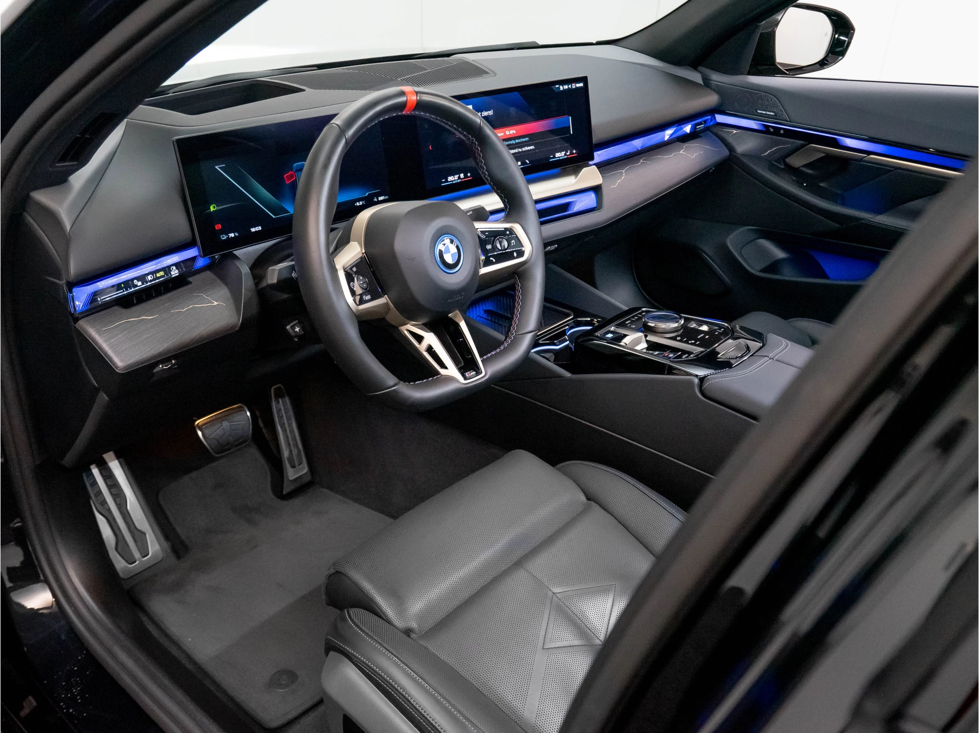 Hoofdafbeelding BMW i5