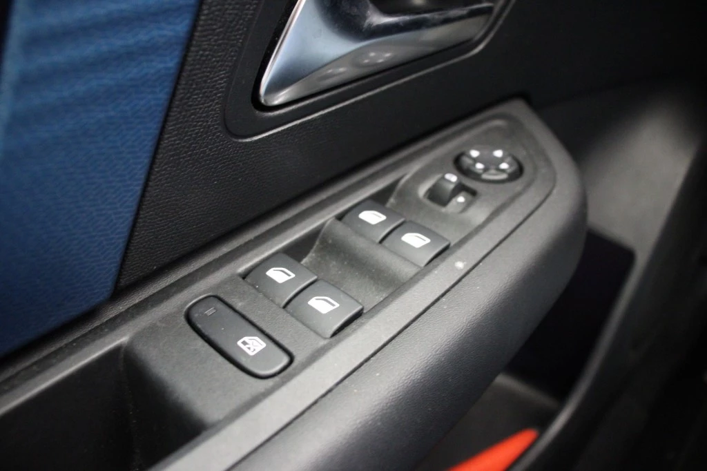Hoofdafbeelding Citroën ë-C4