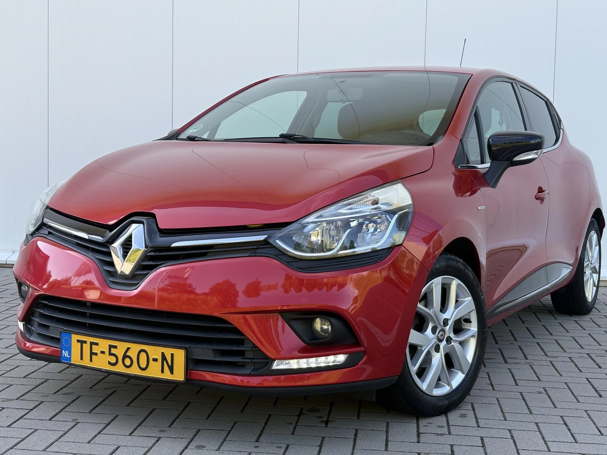 Hoofdafbeelding Renault Clio