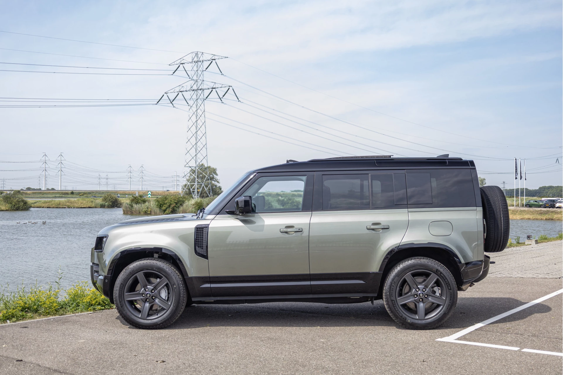 Hoofdafbeelding Land Rover Defender