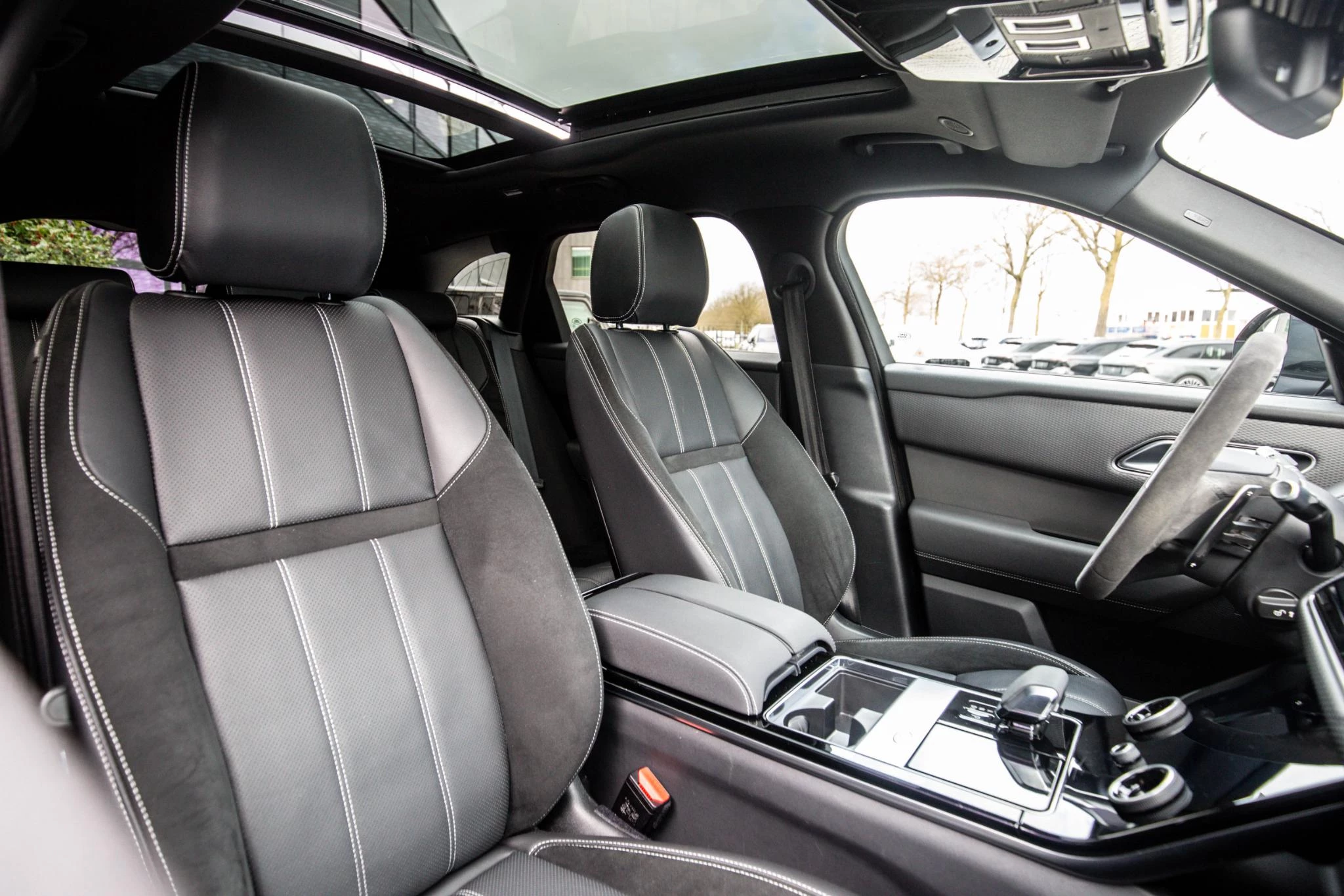 Hoofdafbeelding Land Rover Range Rover Velar
