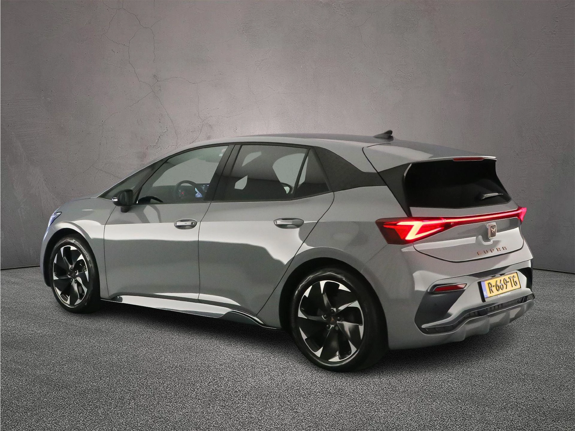 Hoofdafbeelding CUPRA Born