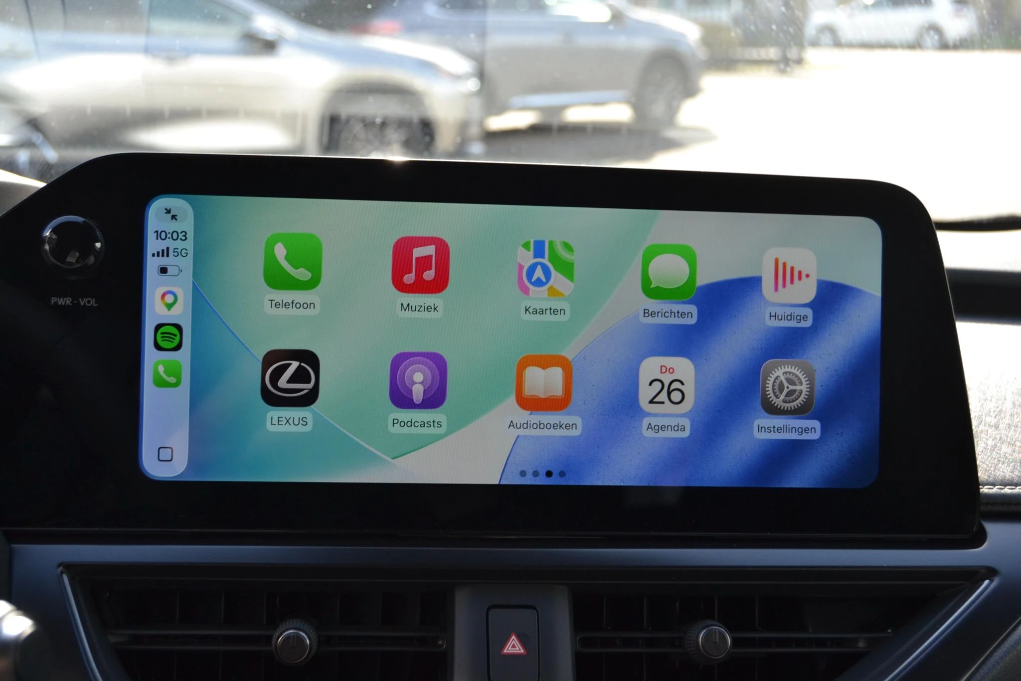 Hoofdafbeelding Lexus UX