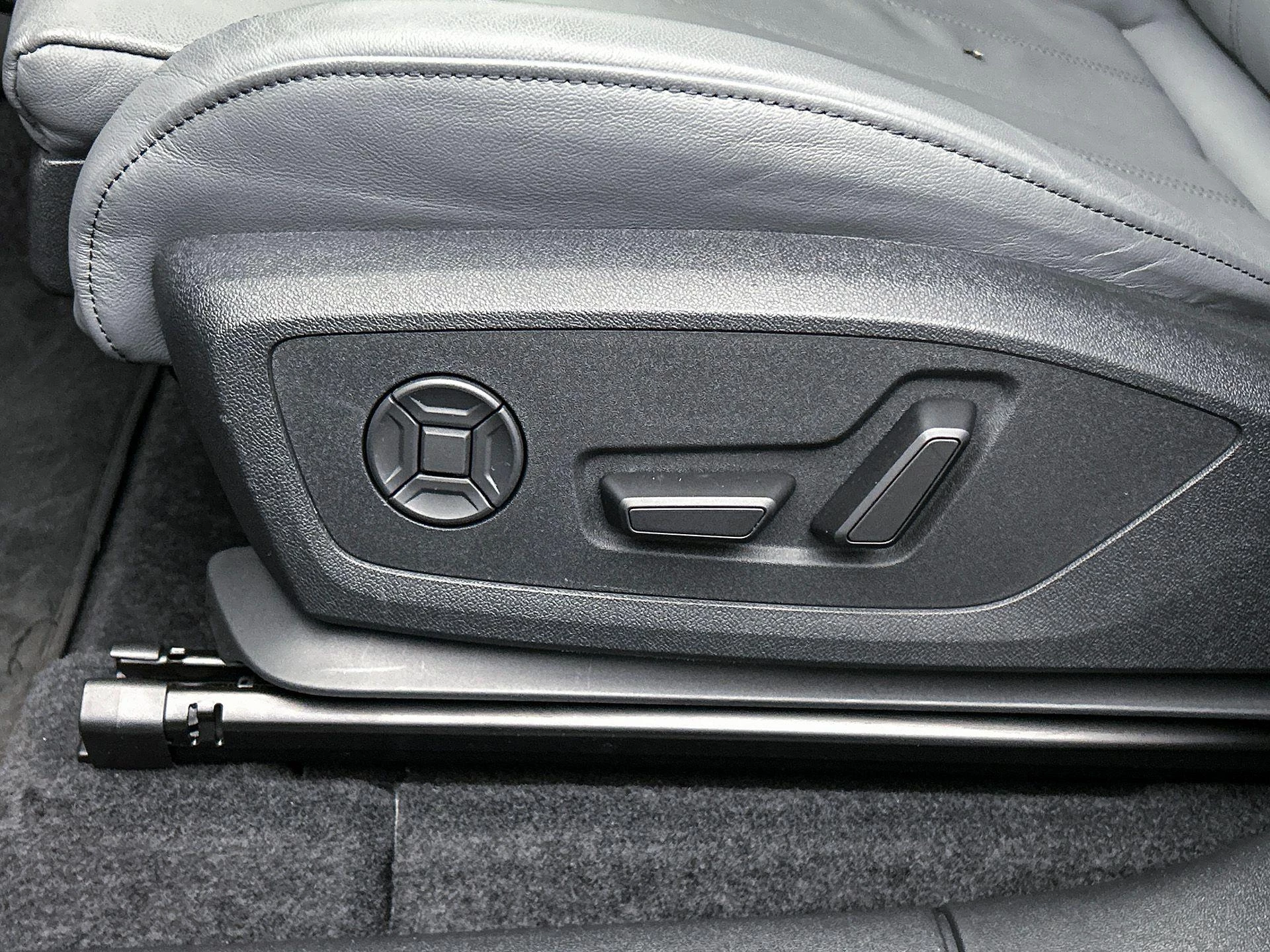 Hoofdafbeelding Audi SQ6 e-tron