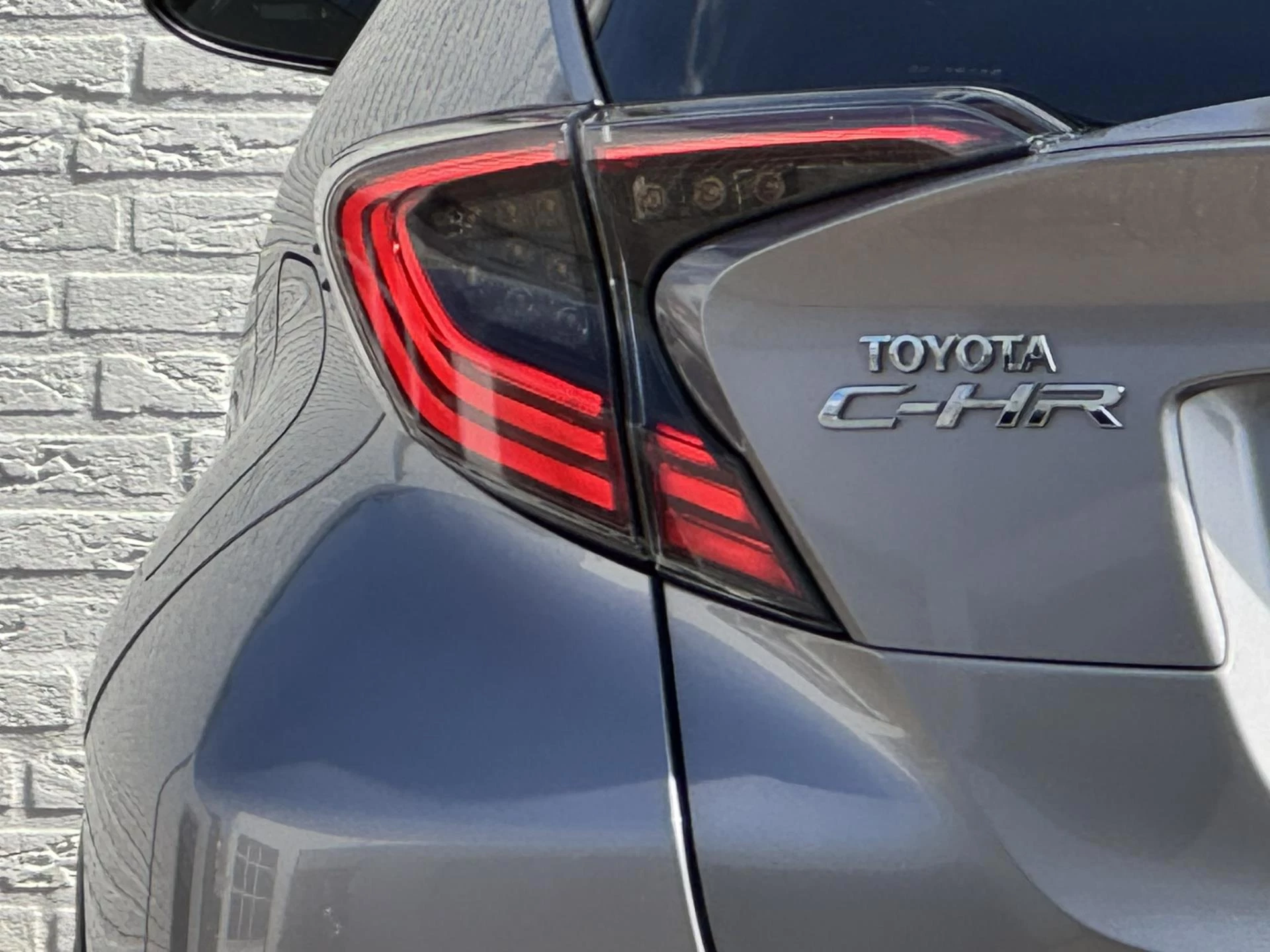 Hoofdafbeelding Toyota C-HR