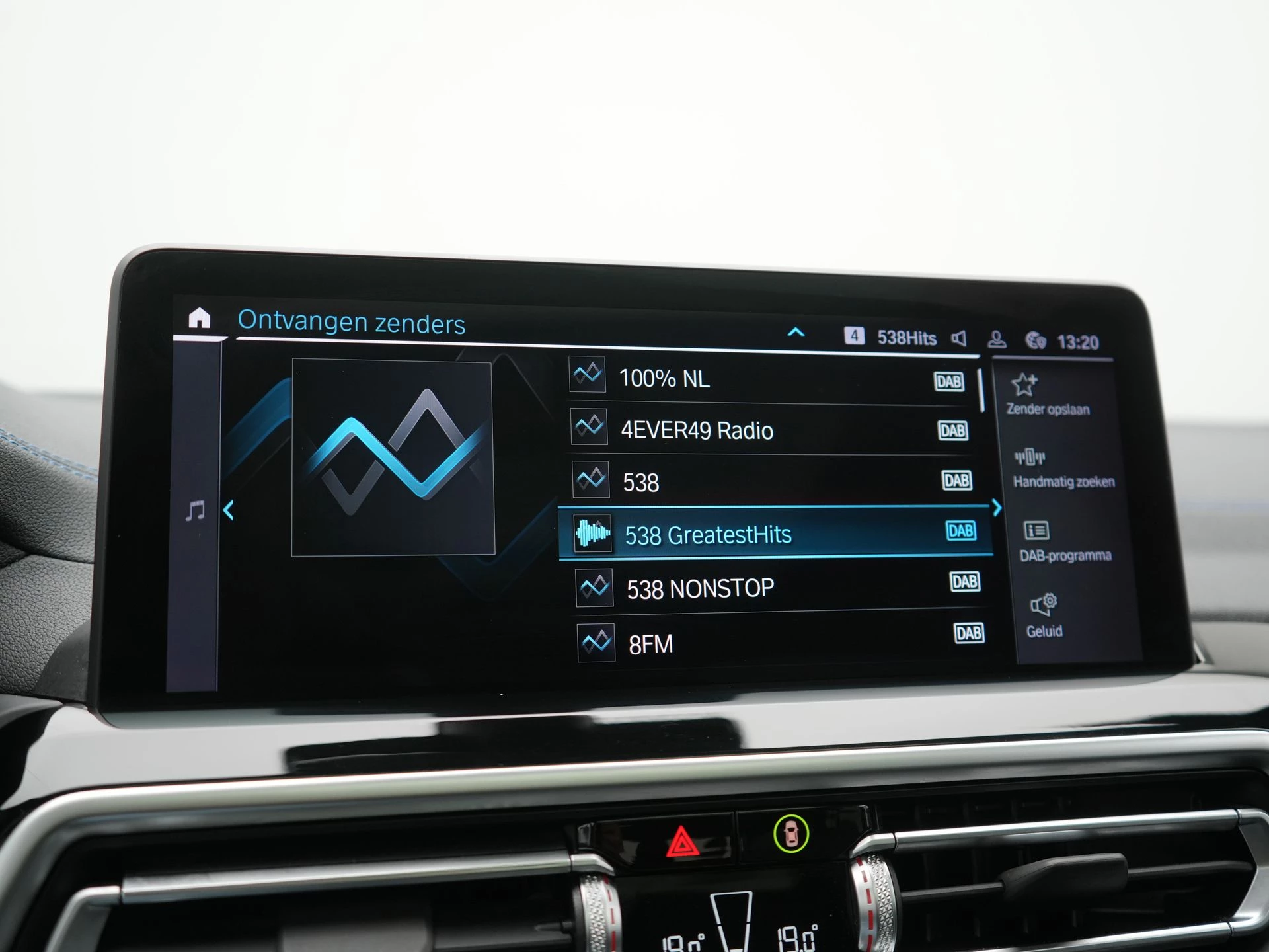 Hoofdafbeelding BMW iX3