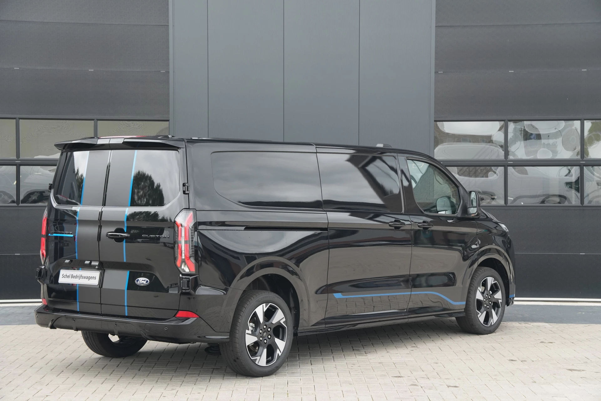 Hoofdafbeelding Ford E-Transit Custom