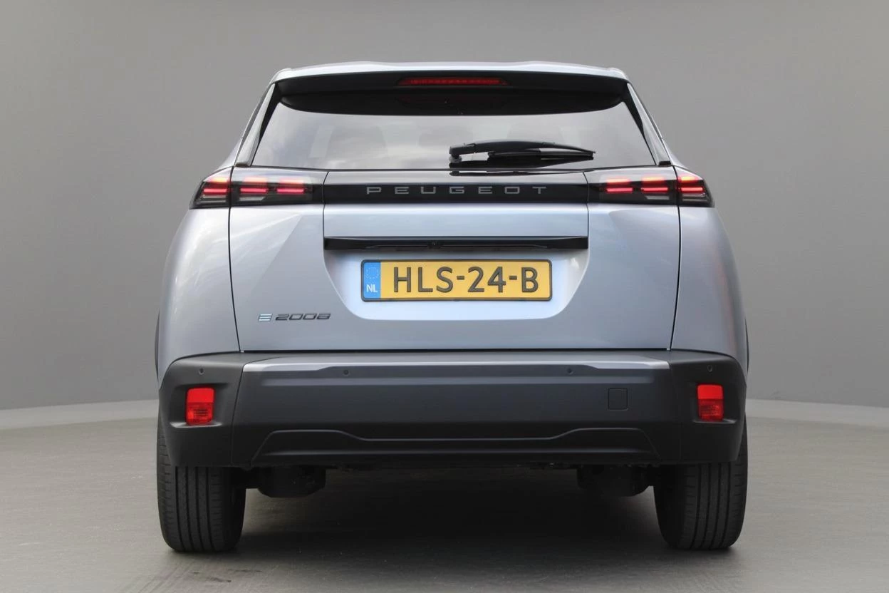 Hoofdafbeelding Peugeot e-2008
