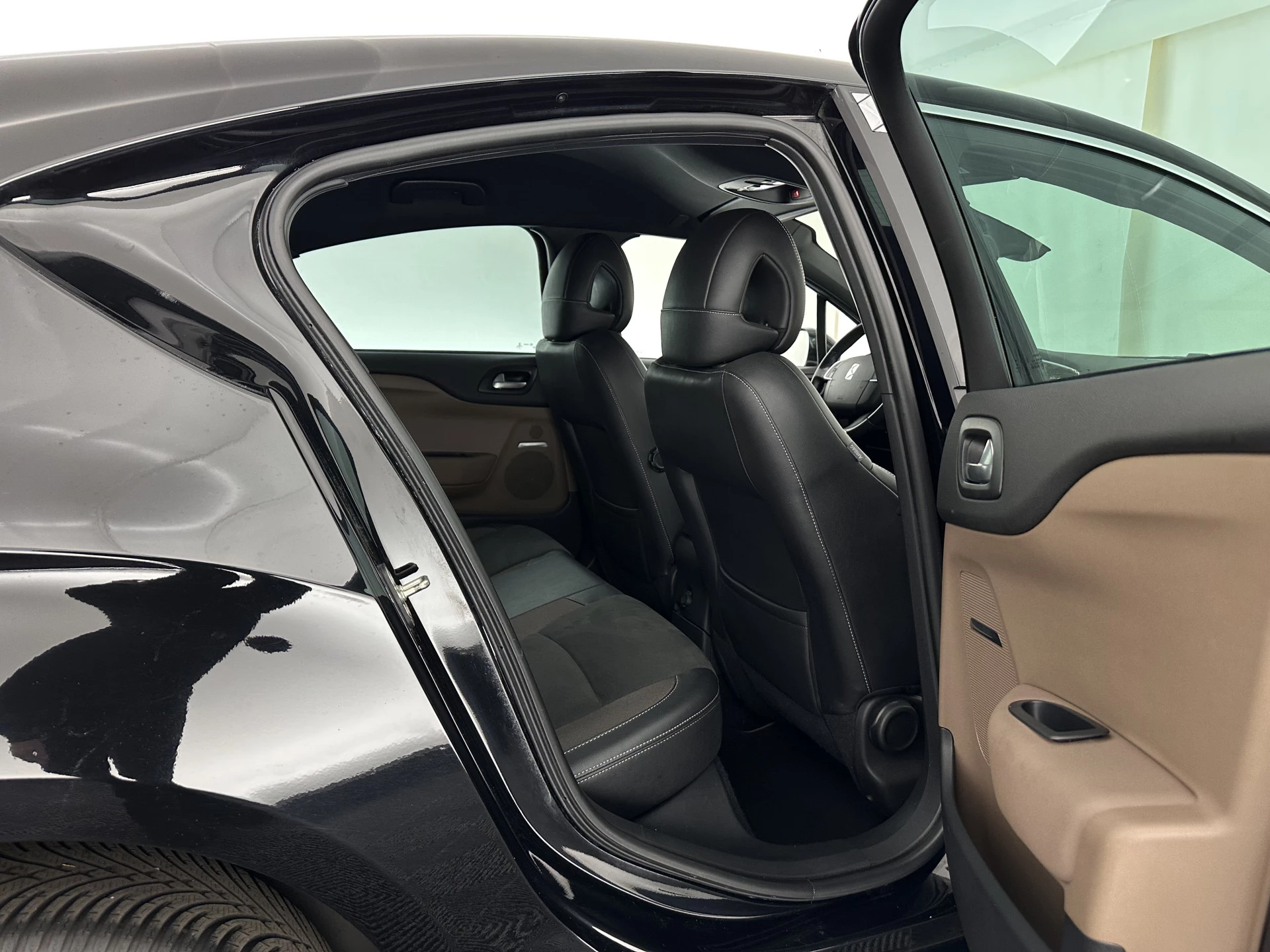 Hoofdafbeelding DS DS 4