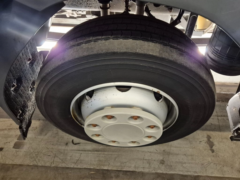 Hoofdafbeelding Renault D12 Med P4x2 240 E6 Alu Snaplock Bak + 2