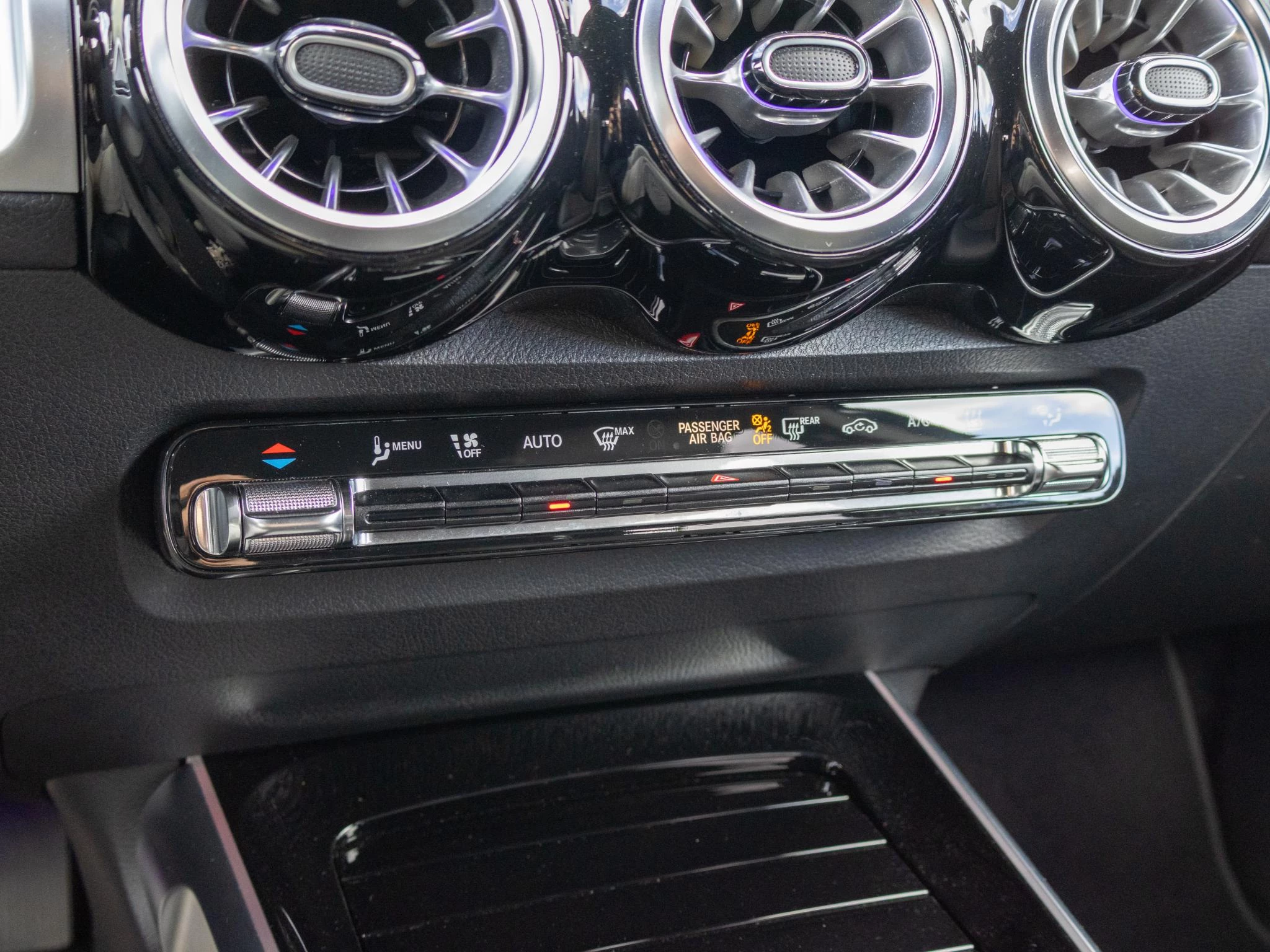 Hoofdafbeelding Mercedes-Benz EQB