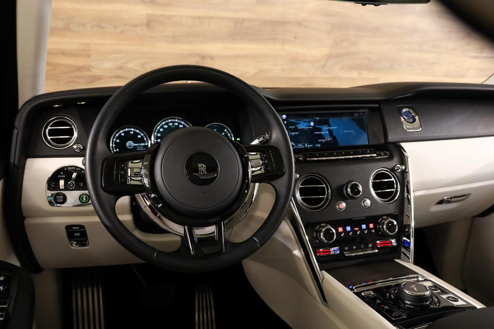 Hoofdafbeelding Rolls-Royce Cullinan