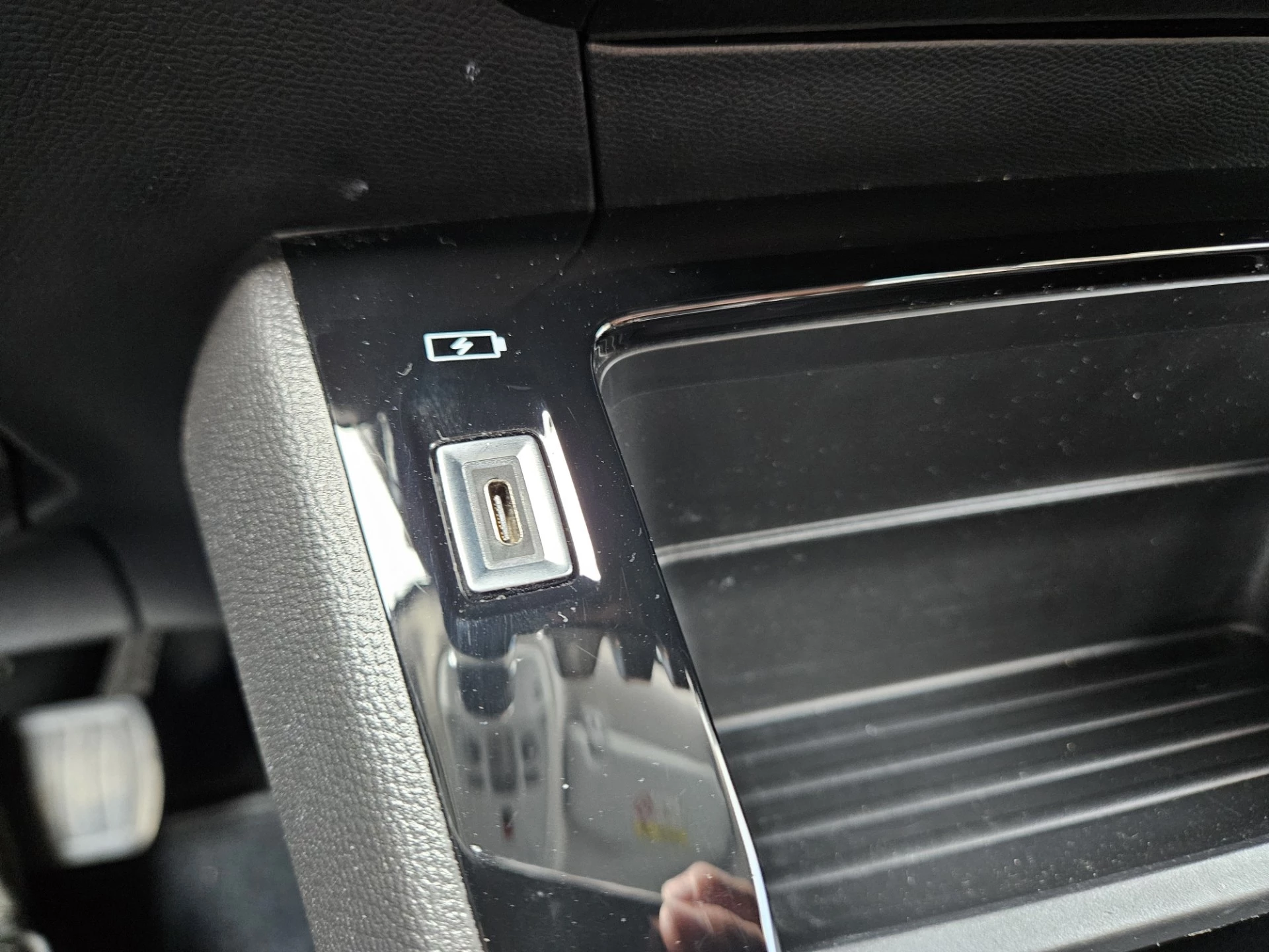 Hoofdafbeelding Peugeot e-2008