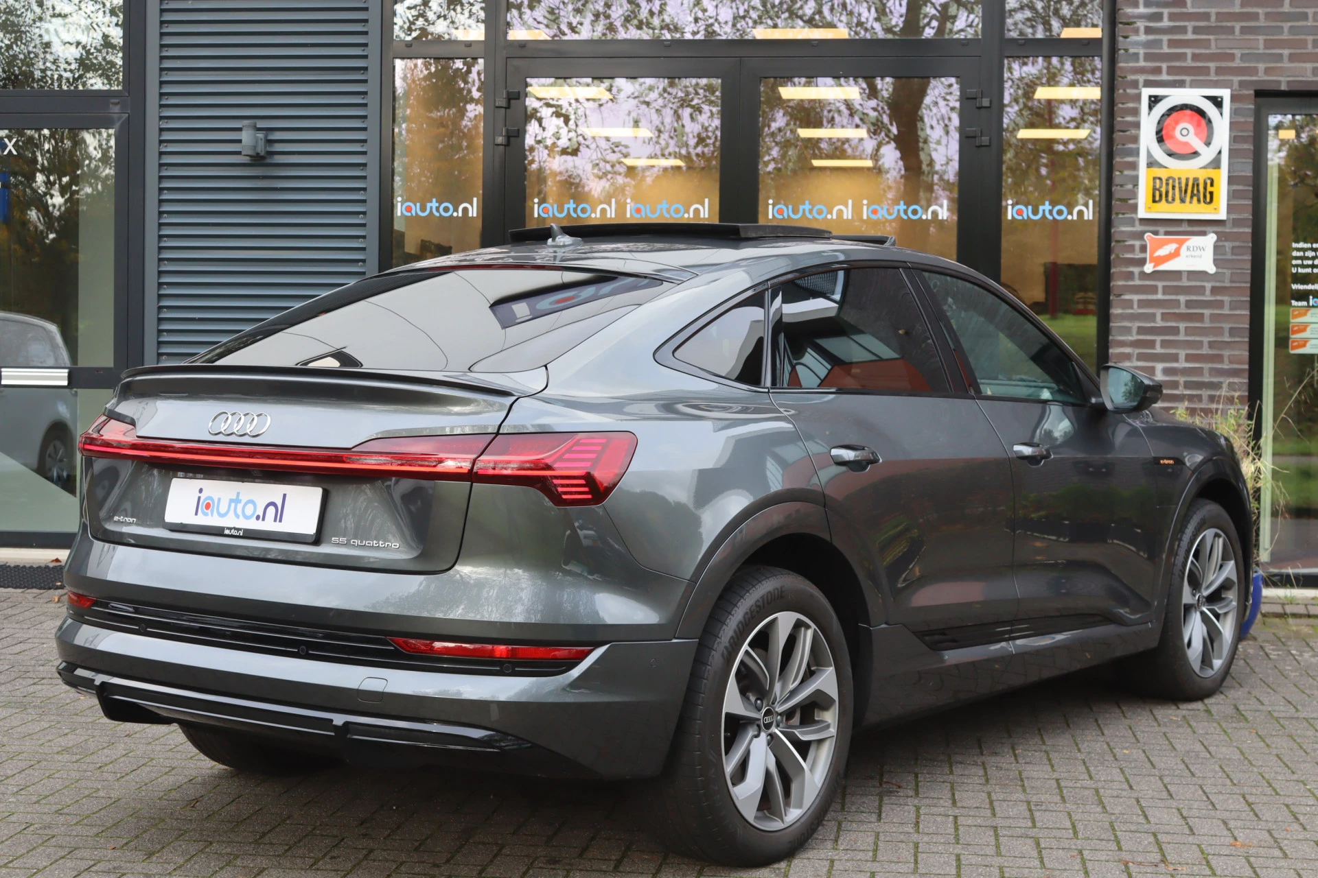 Hoofdafbeelding Audi e-tron