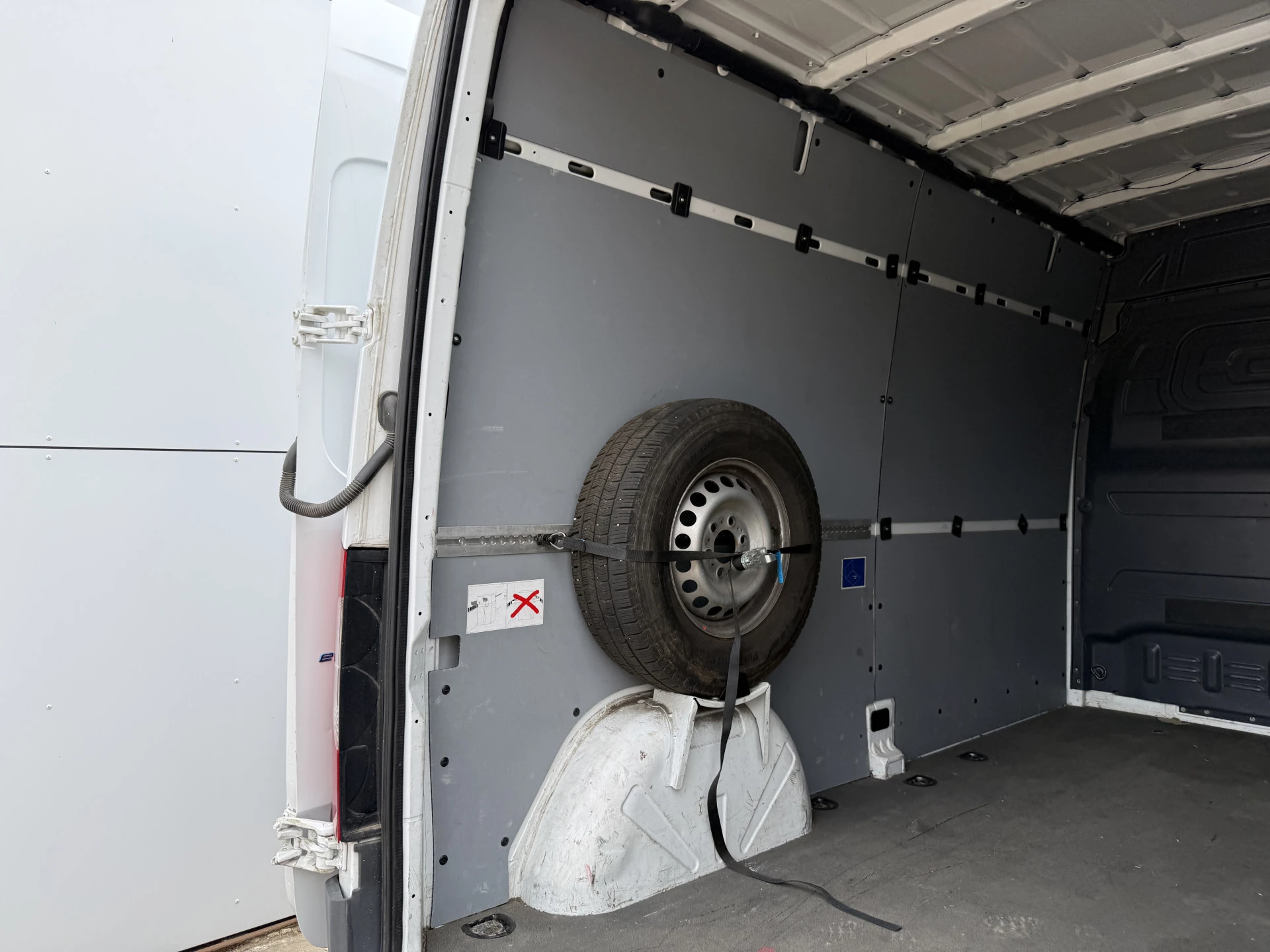 Hoofdafbeelding Mercedes-Benz eSprinter