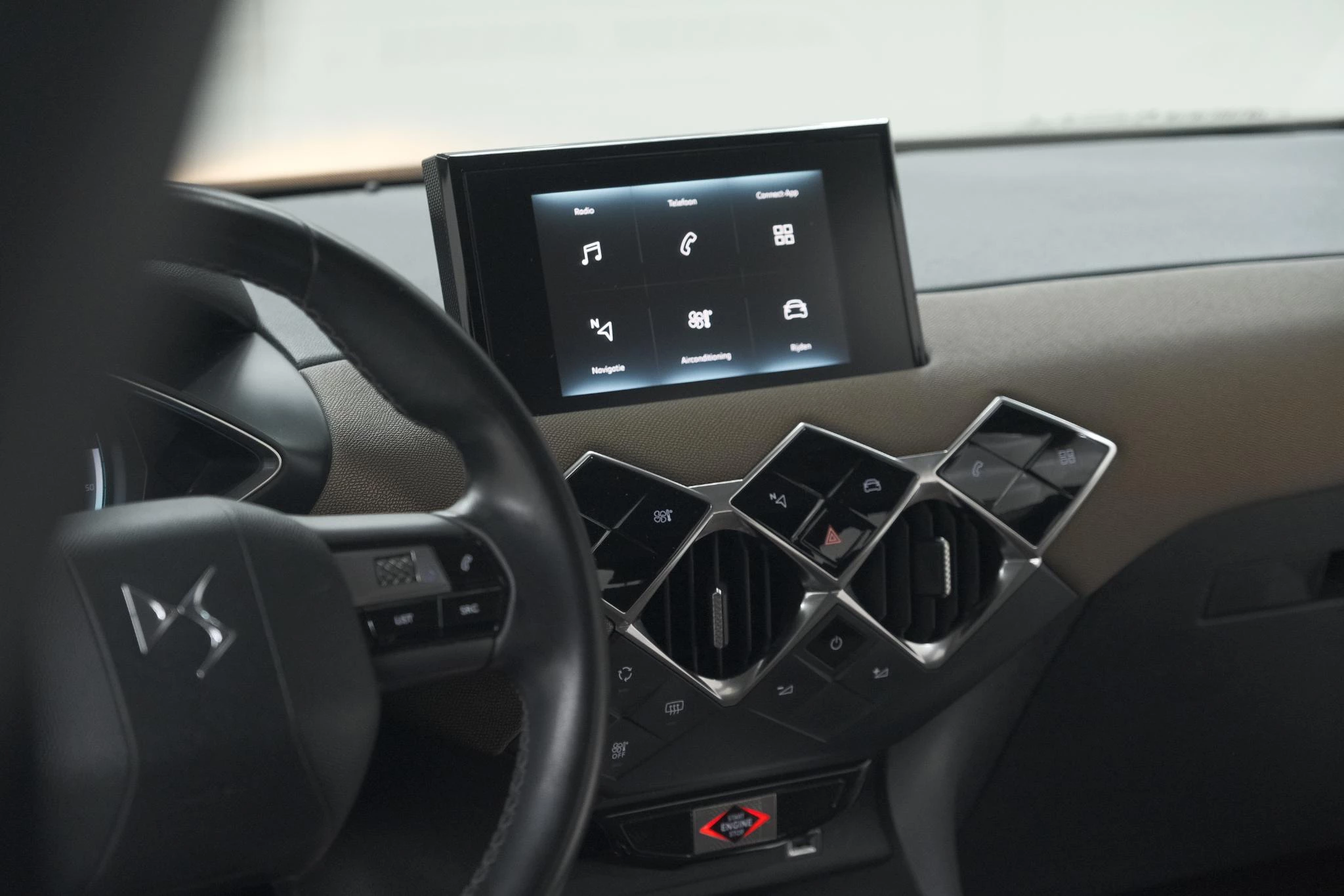 Hoofdafbeelding DS DS 3