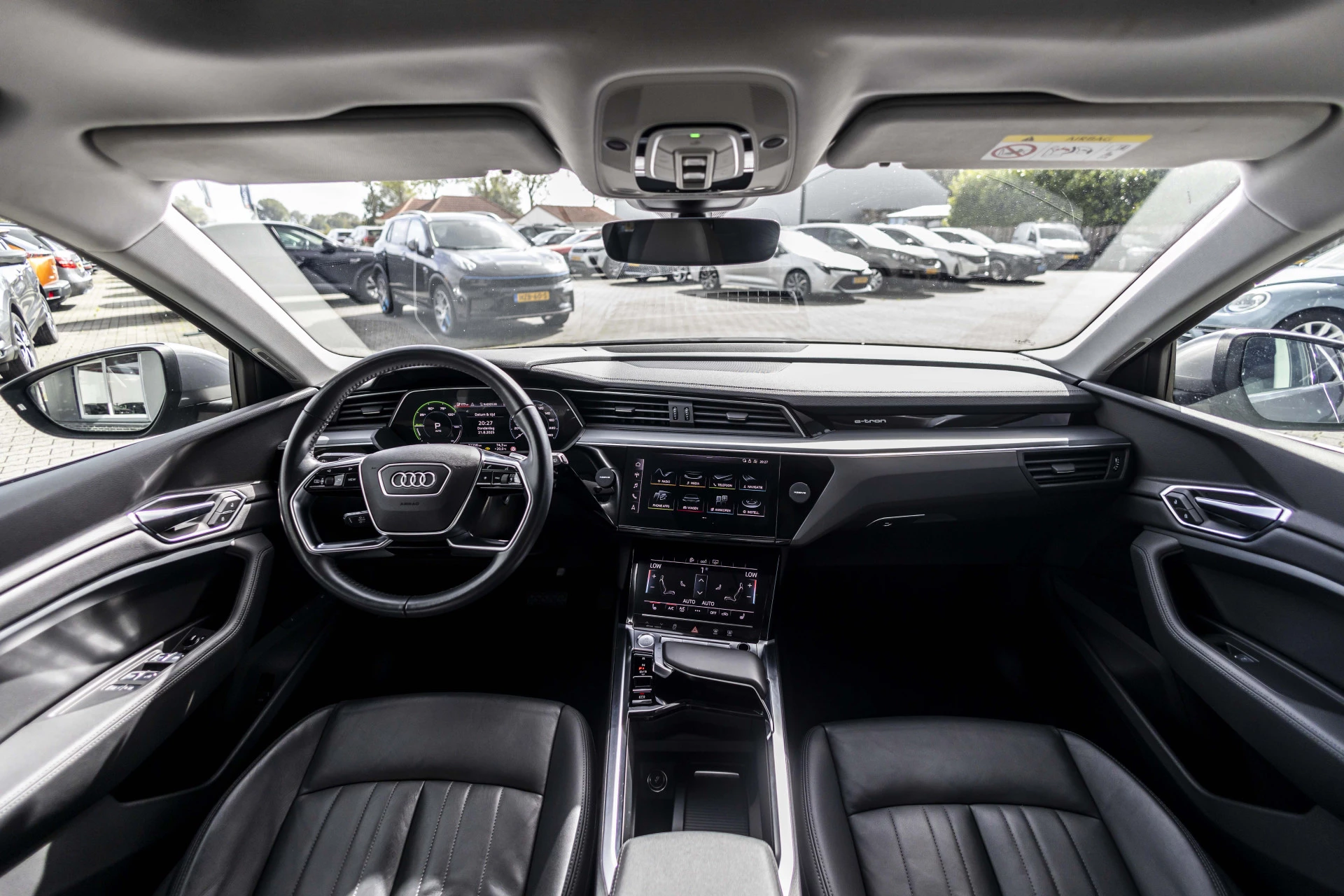 Hoofdafbeelding Audi e-tron