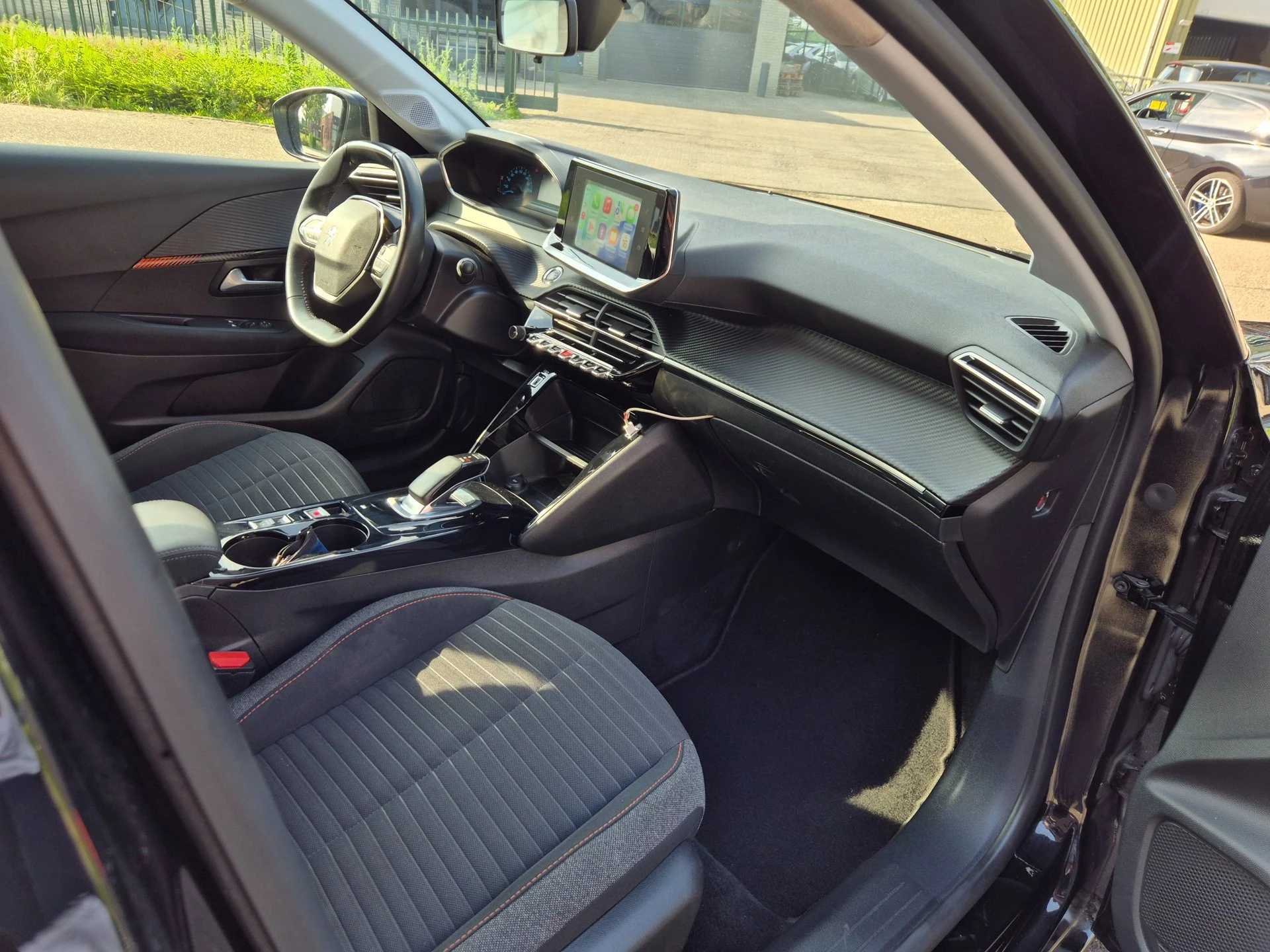 Hoofdafbeelding Peugeot e-208