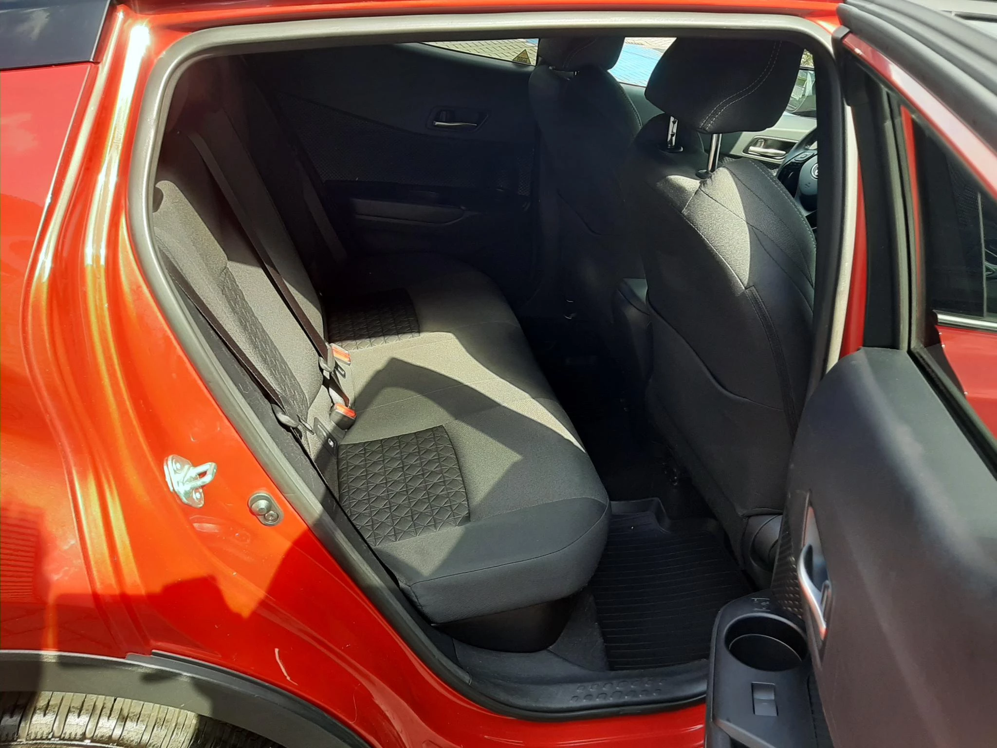 Hoofdafbeelding Toyota C-HR