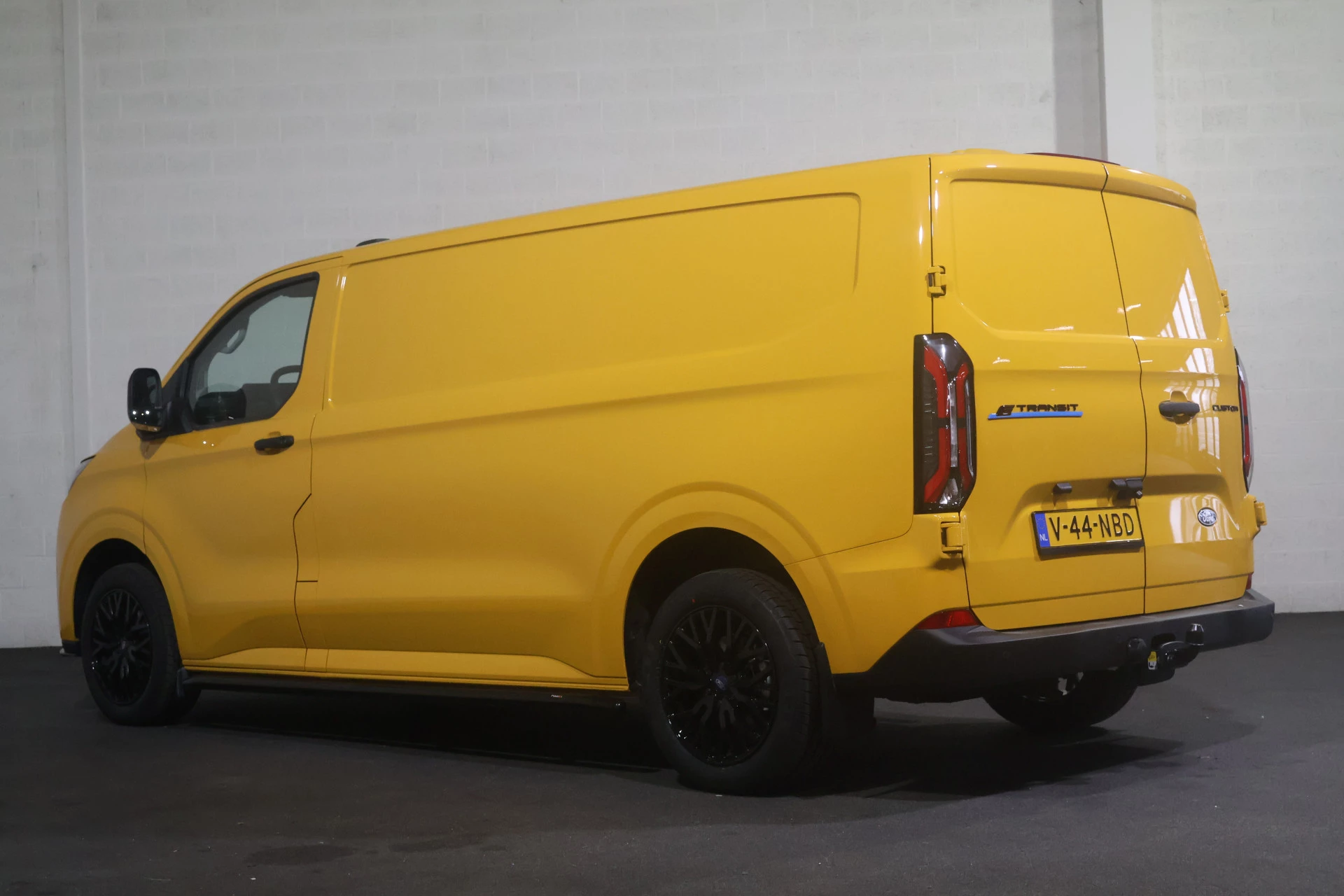 Hoofdafbeelding Ford E-Transit Custom