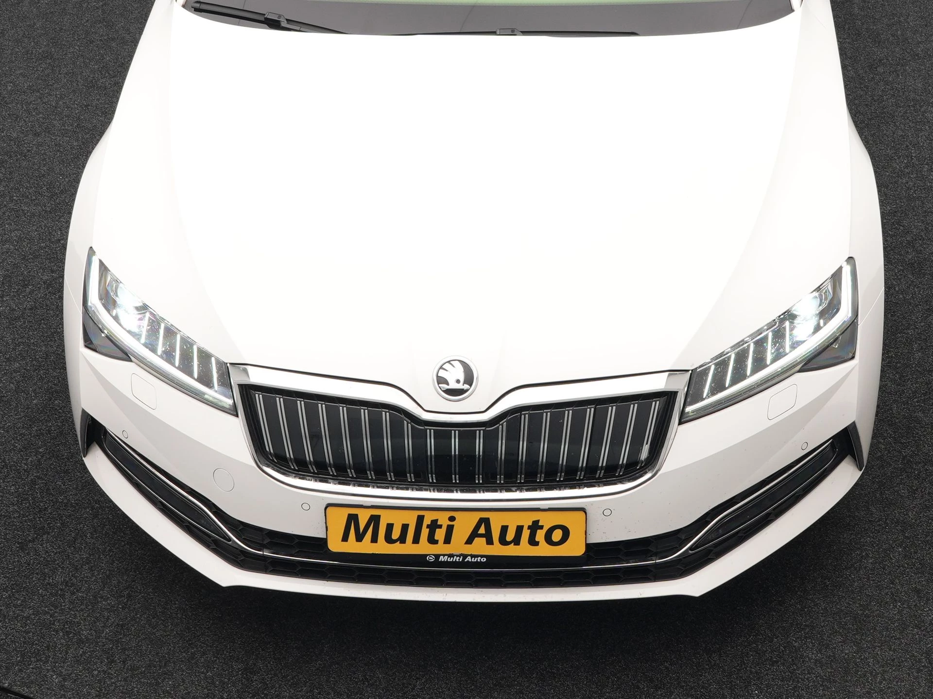 Hoofdafbeelding Škoda Superb