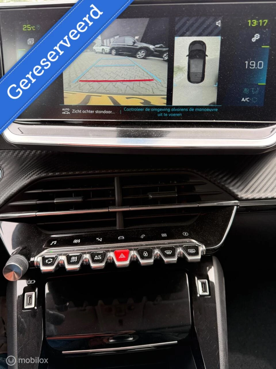 Hoofdafbeelding Peugeot e-208