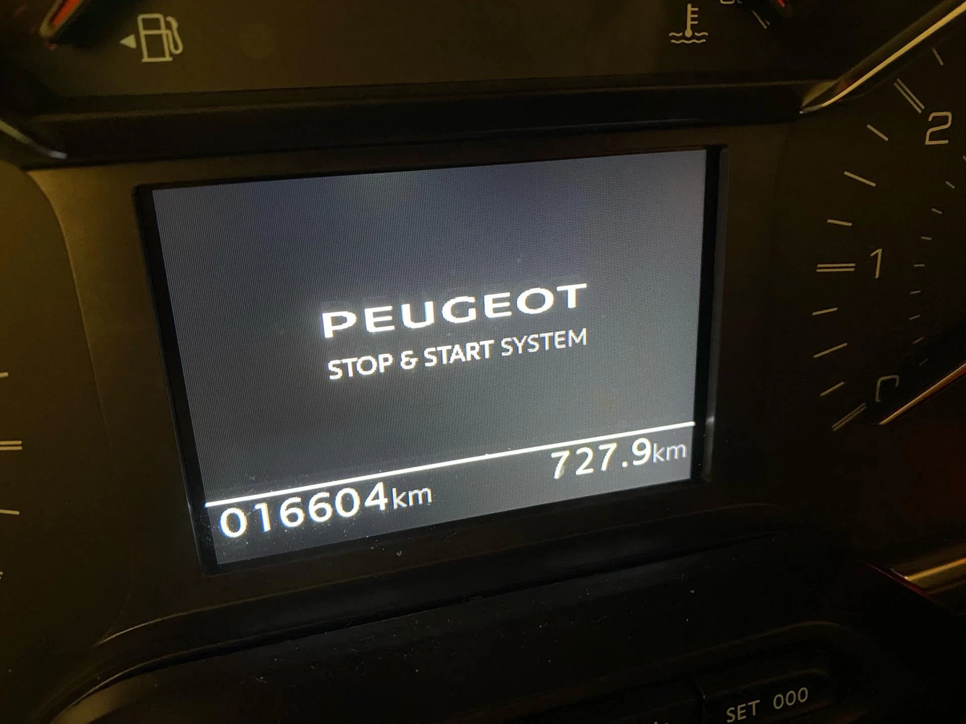 Hoofdafbeelding Peugeot Rifter