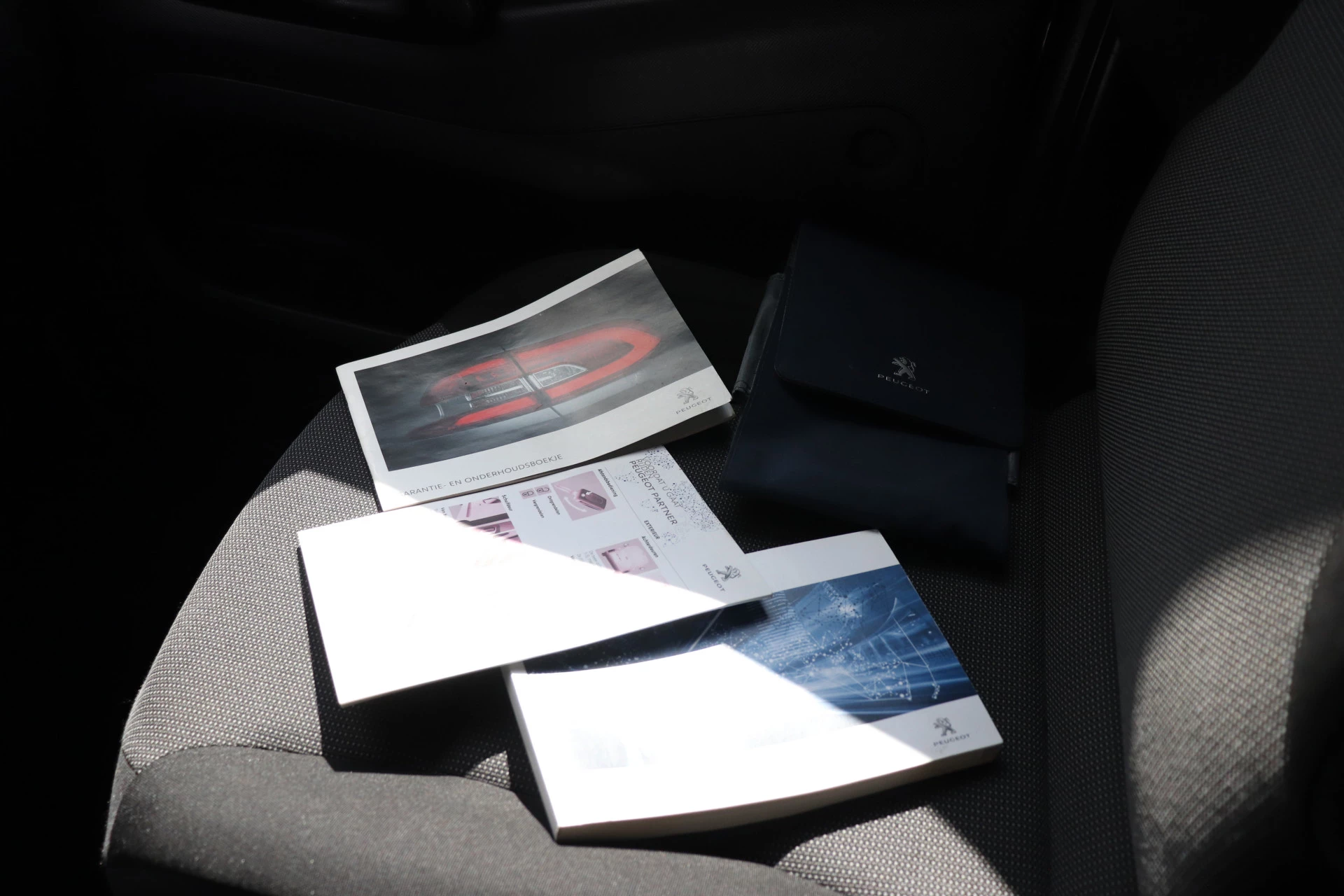 Hoofdafbeelding Peugeot Partner